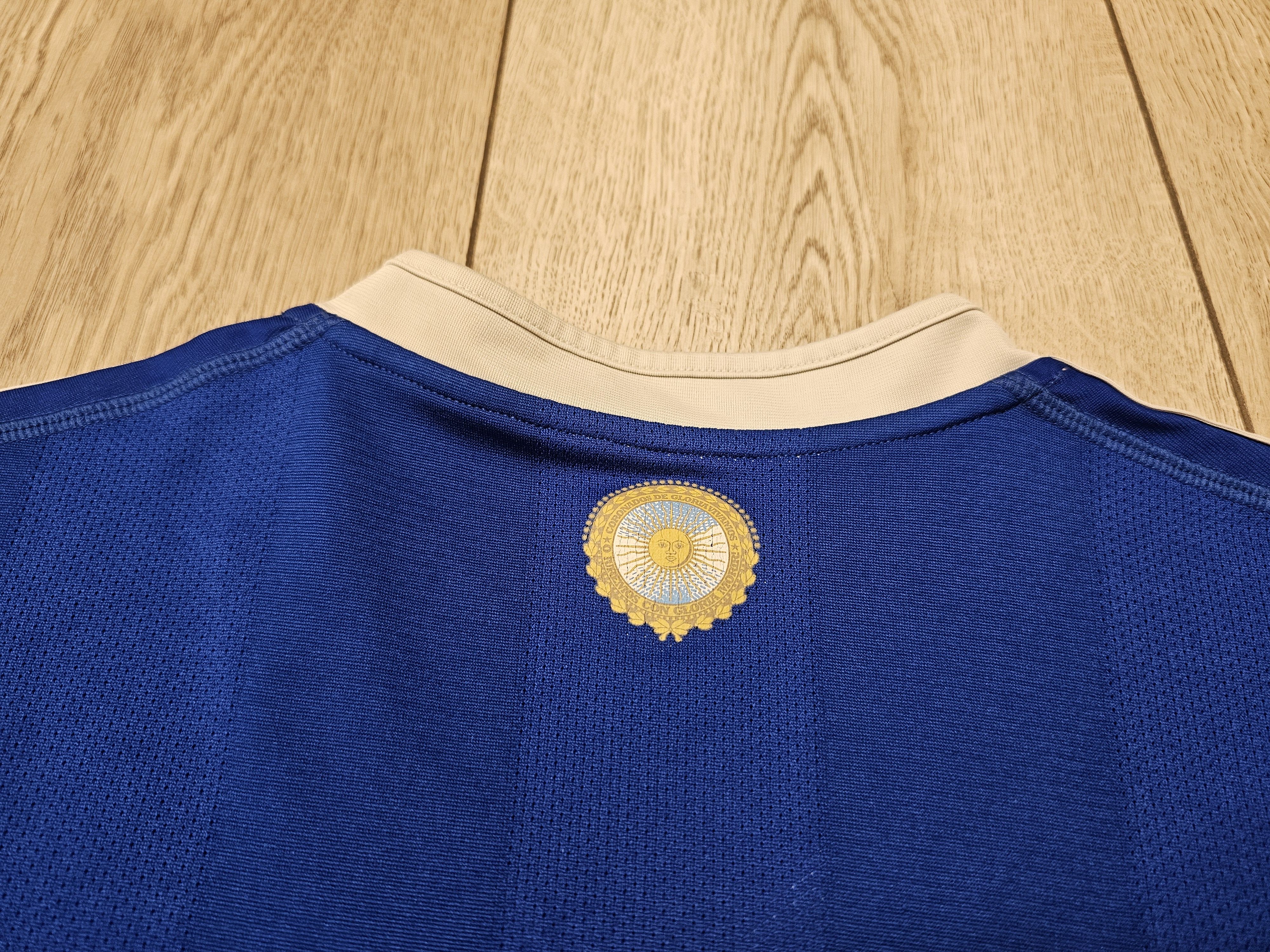 Adidas × Vintage ARGENTINA 2009 2011 AWAY FOOTBALL SHIRT SOCCER JERSEY Size US L / EU 52-54 / 3 - 5 Thumbnail