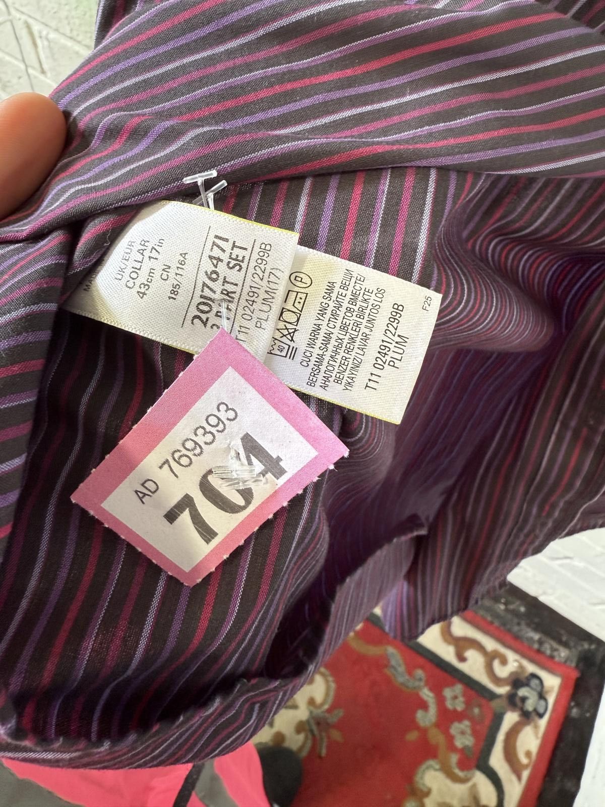 Van Heusen Van Heusen Men's Dress Shirt - Striped, Long Sleeve Size 38R - 3 Thumbnail