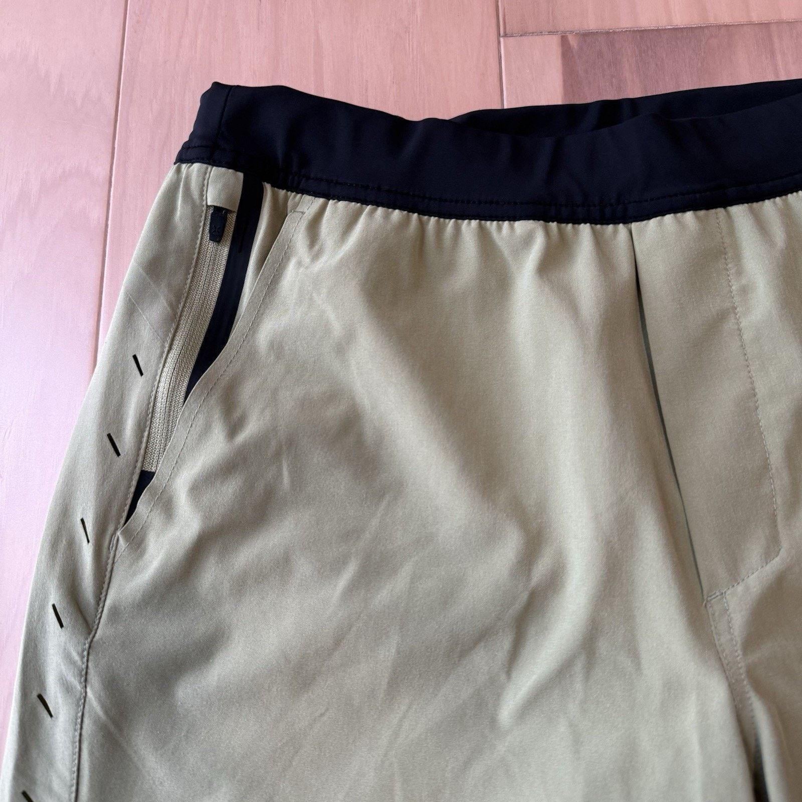 Ten Thousand Ten Thousand Interval Shorts Medium Green Workout Comfy Size US 29 - 4 Thumbnail