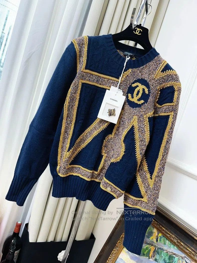 Chanel Chanel Blue Gold CC Knit Sweater . Size US M / EU 48-50 / 2 - 1 Thumbnail
