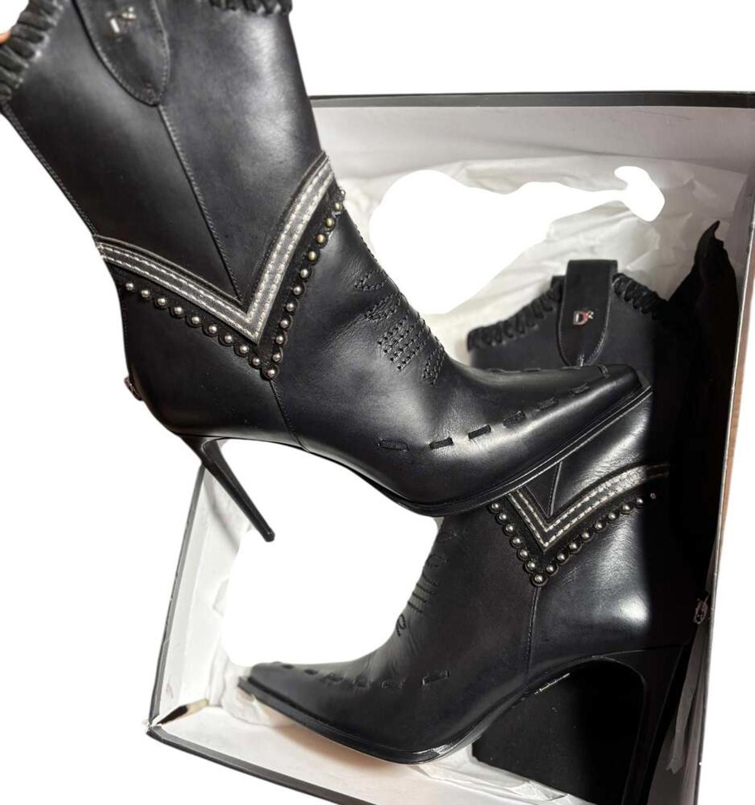DSQUARED2 Gothic Eyelet-Embellished Leather Ankle Boots