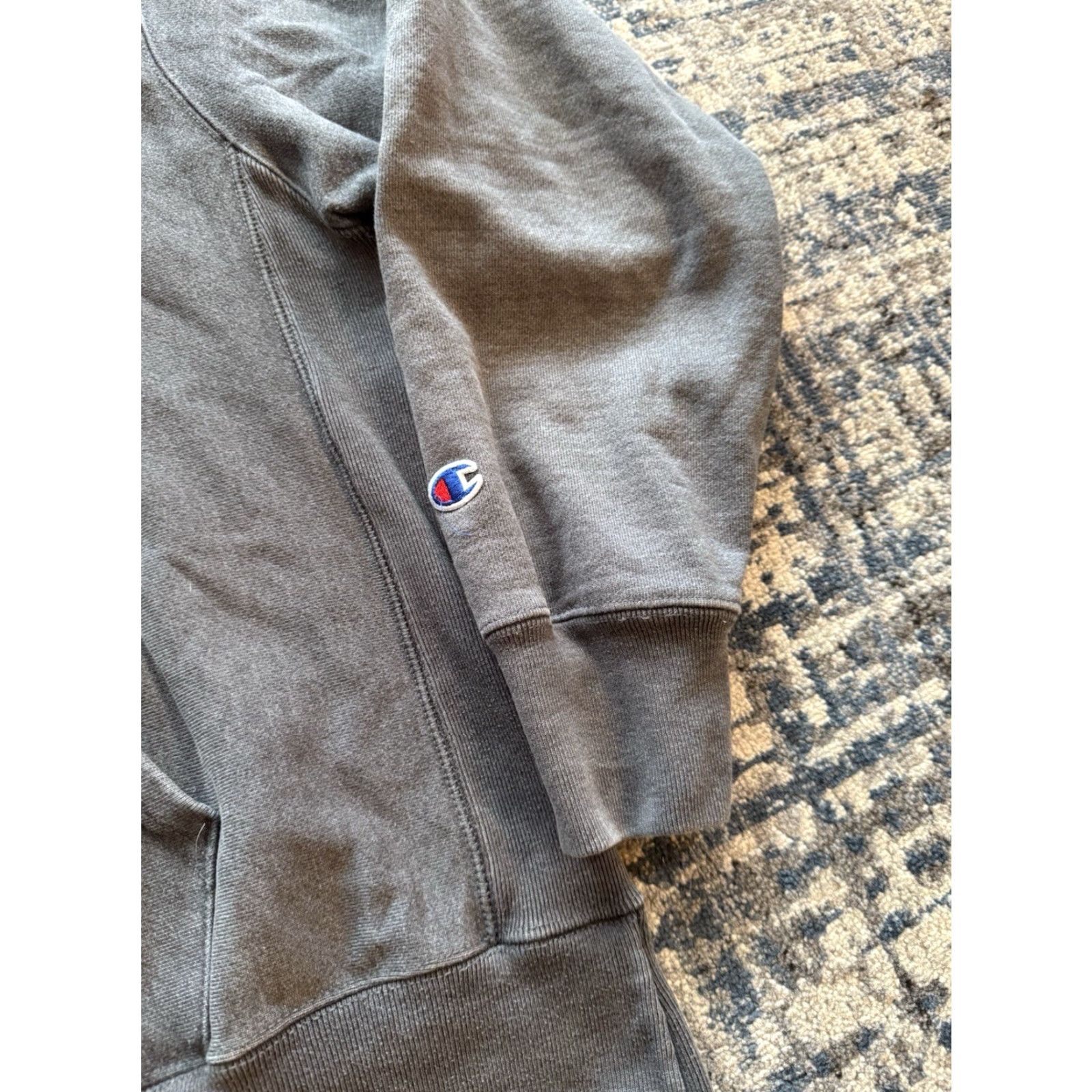 Champion VINTAGE Champion Reverse Weave Hoodie Pullover Gray 2000s Mens Large XL Distressed Drawstring Hooded Pockets Sports Size US L / EU 52-54 / 3 - 2 Thumbnail