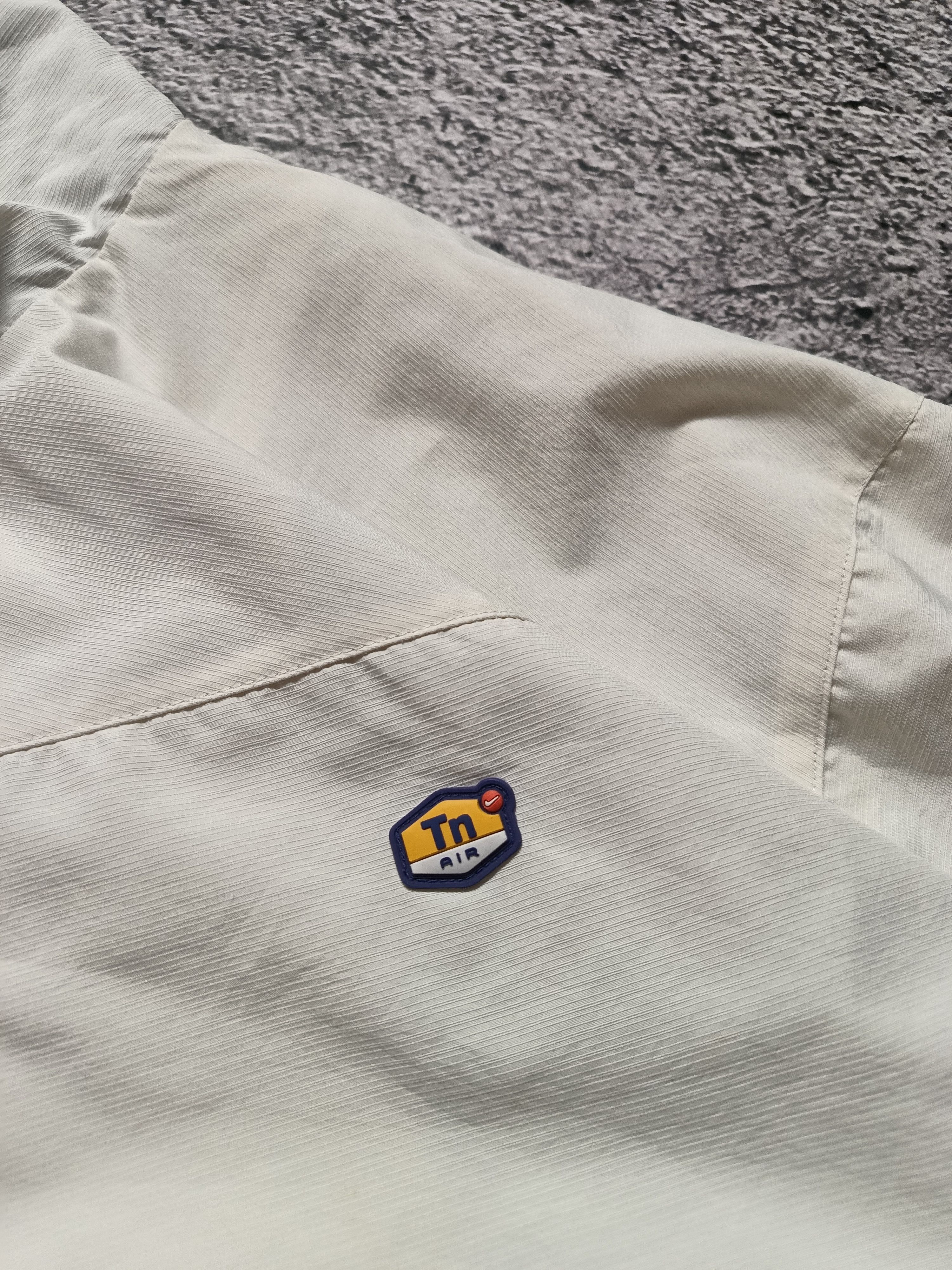 Nike × Vintage Nike Tn Jacket cream windbreaker Y2K Vintage Size US XL / EU 56 / 4 - 2 Thumbnail