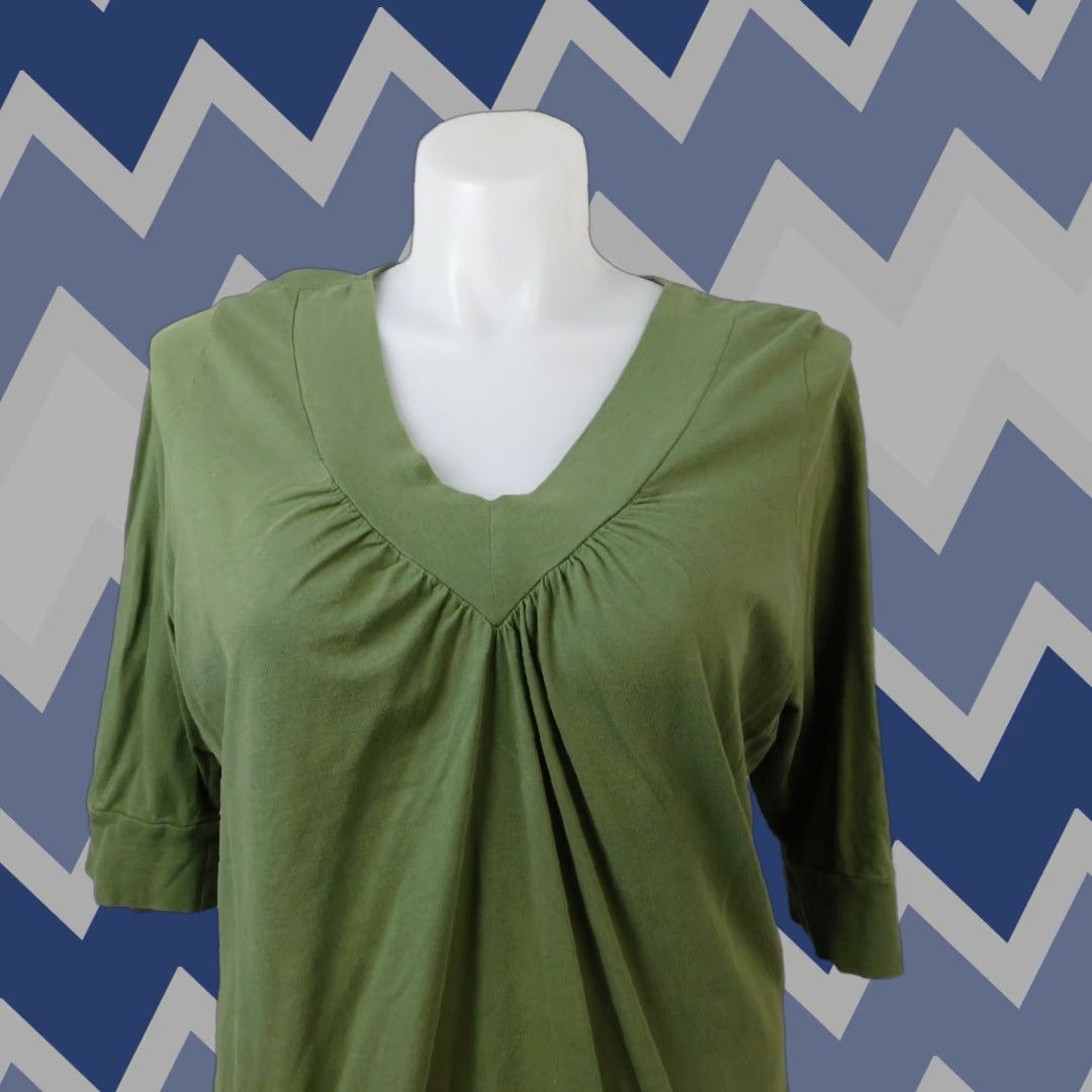 Torrid Torrid Blouse Shirt 2X Olive Green 3/4 Sleeve V-Neck Cotton Top Womens Plus Size Basic Knit S/S Casual Workwear Size XXL / US 16-18 / IT 52-54 - 1 Thumbnail