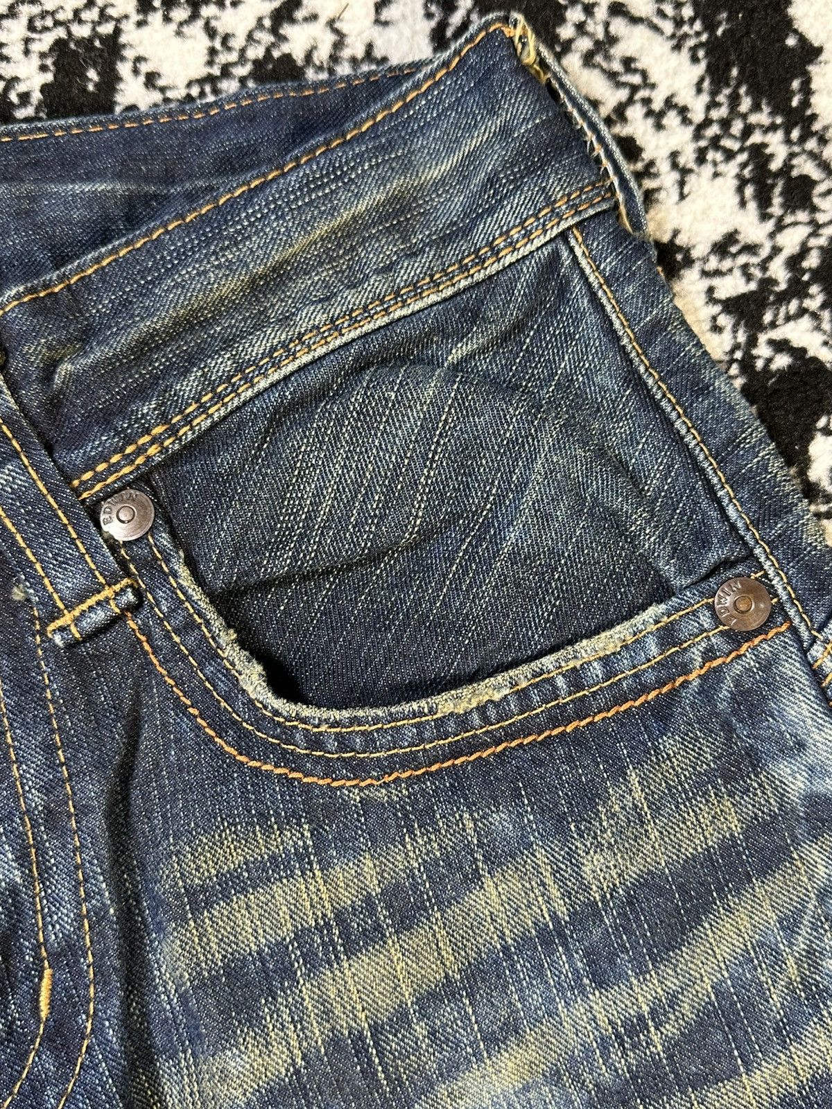 Edwin Flare Edwin Exclusive Vintage Buckle Back Distressed Denim Size US 27 - 7 Thumbnail