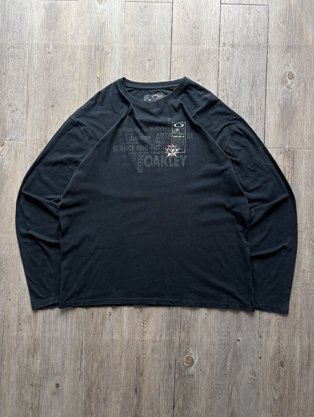 トップス XL OAKLEY SATISFY MOTHTECH T-SHIRT BLACK OAKLEY SATISFY MOTHTECH T-SHIRT XL