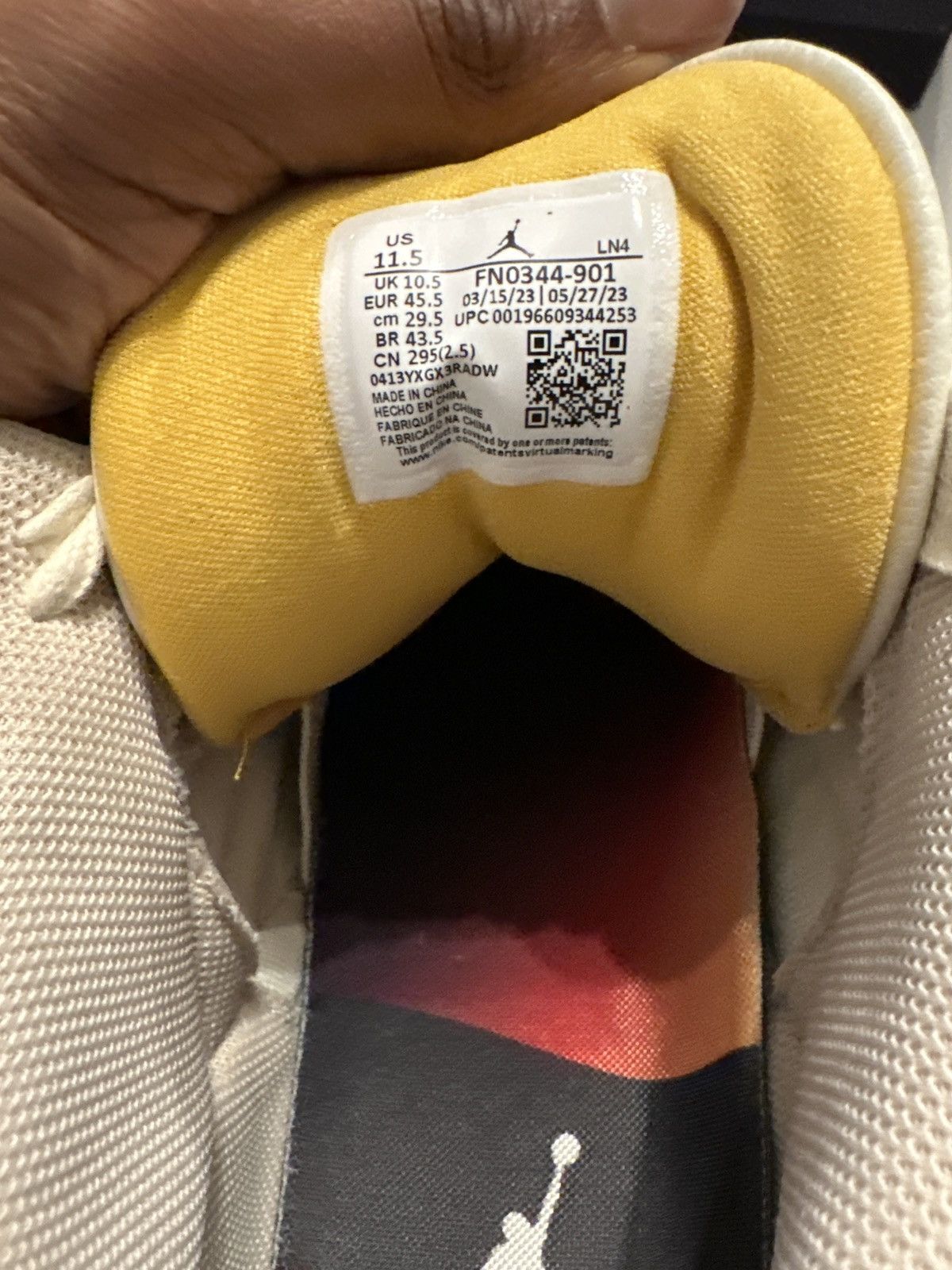 Jordan Brand Jay balvin 3s Size US 11.5 / EU 44-45 - 3 Thumbnail