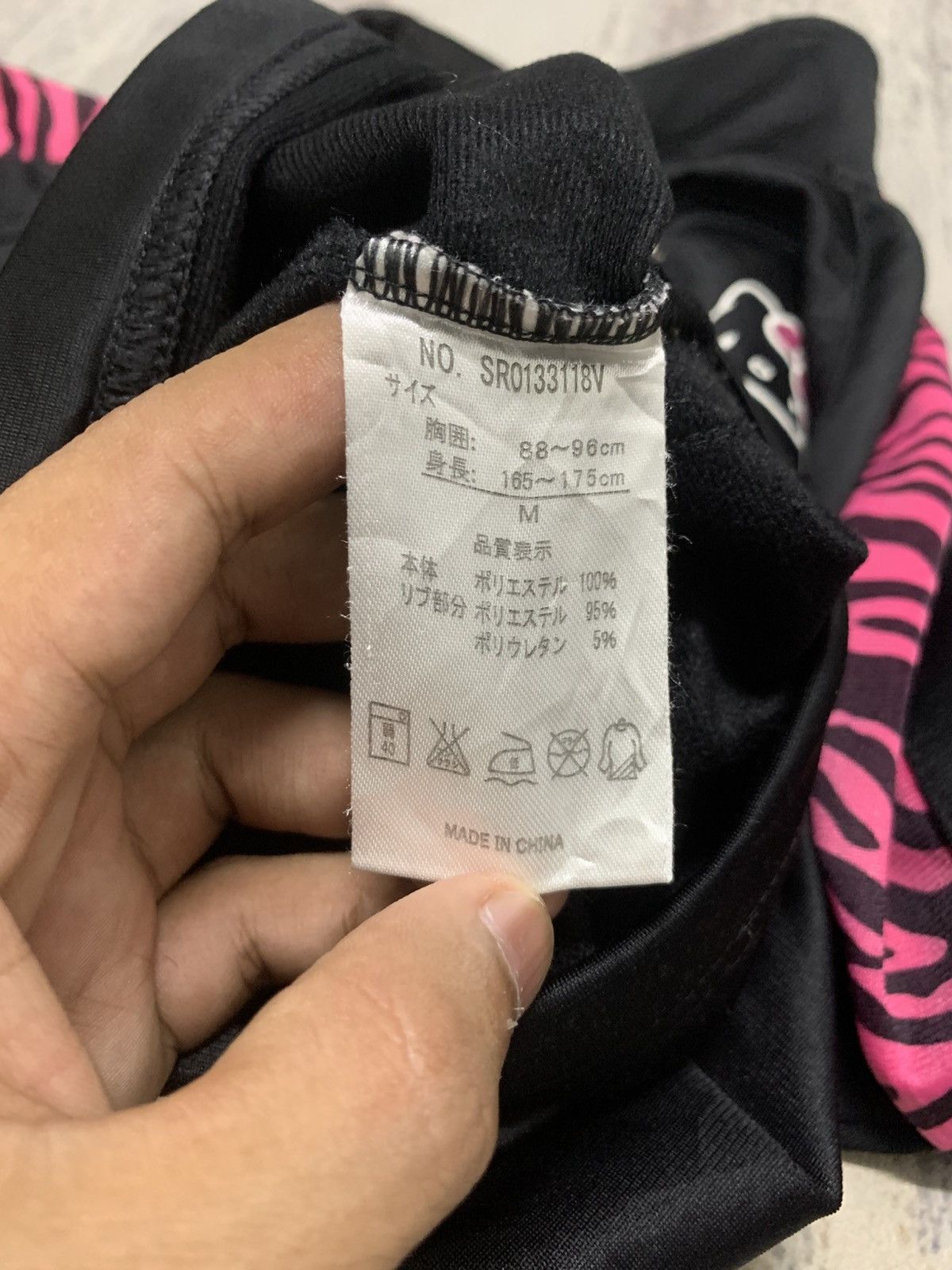 Japanese Brand Vintage Hello Kitty Big Logo Y2K Zipper Sweater Size US M / EU 48-50 / 2 - 10 Thumbnail
