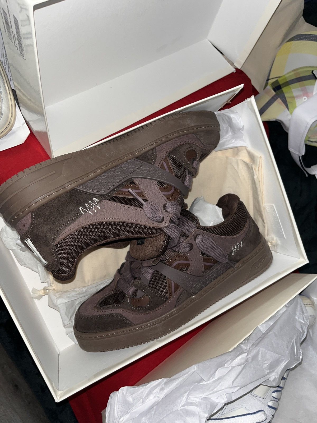 Represent Clo. Represent bully truffle color way Size US 9 / EU 42 - 1 Thumbnail