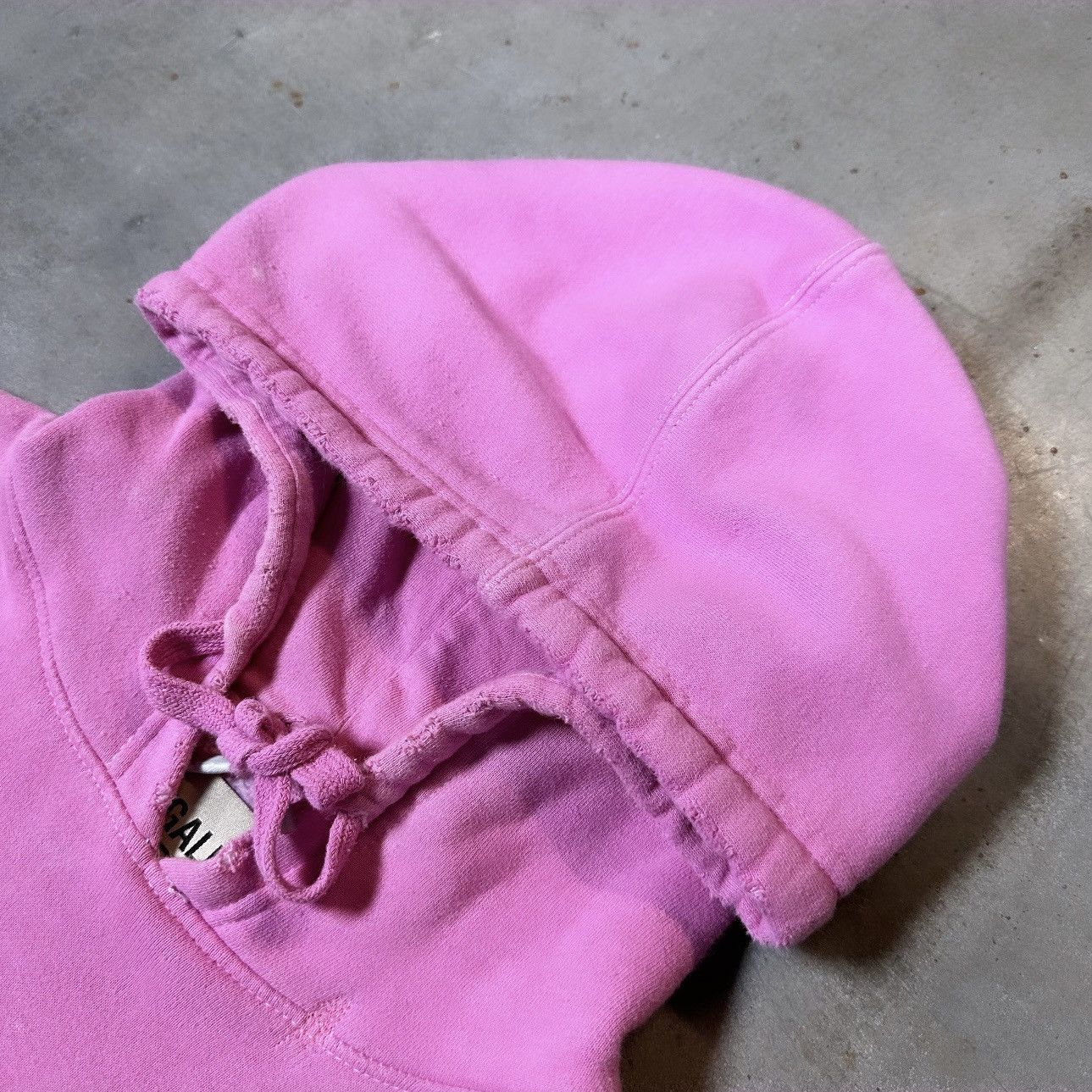 Gallery Dept. PINK DISTRESSED CENTER LOGO HOODIE Size US L / EU 52-54 / 3 - 2 Thumbnail