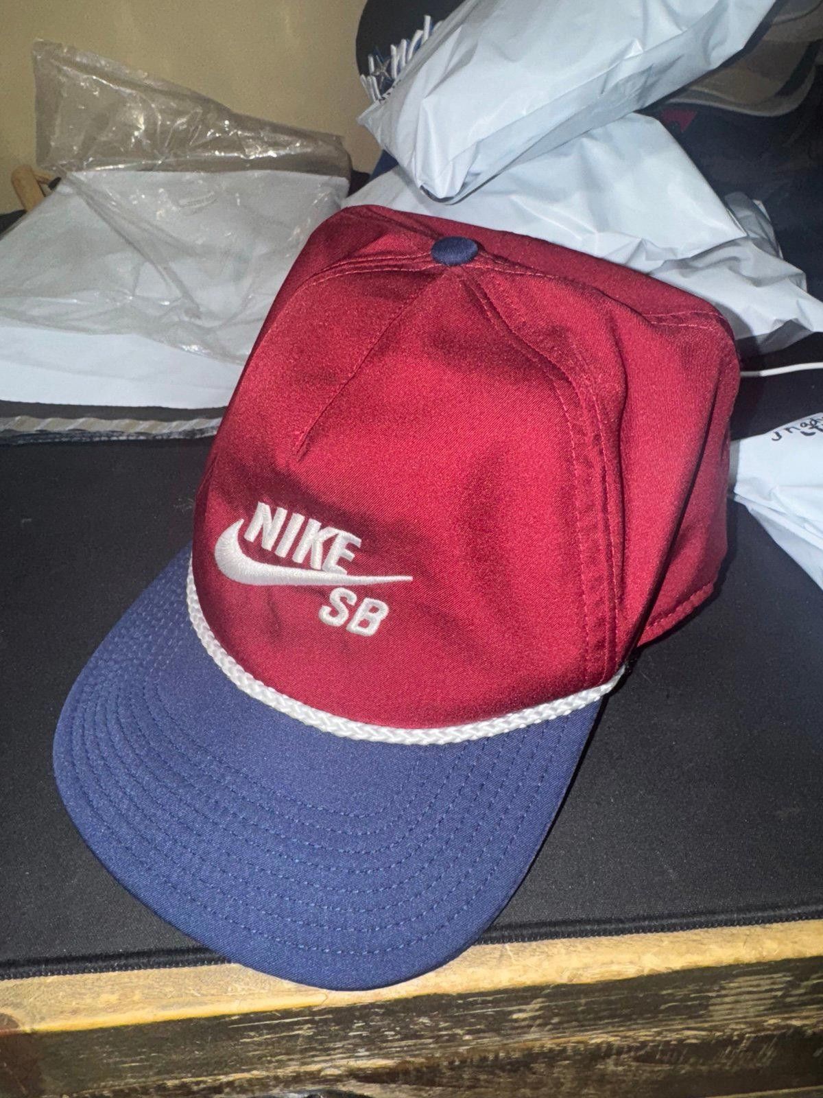 Nike Nike SB Hat Snapback Mens 80s NY Knicks Colors Maroon Size ONE SIZE - 2 Thumbnail