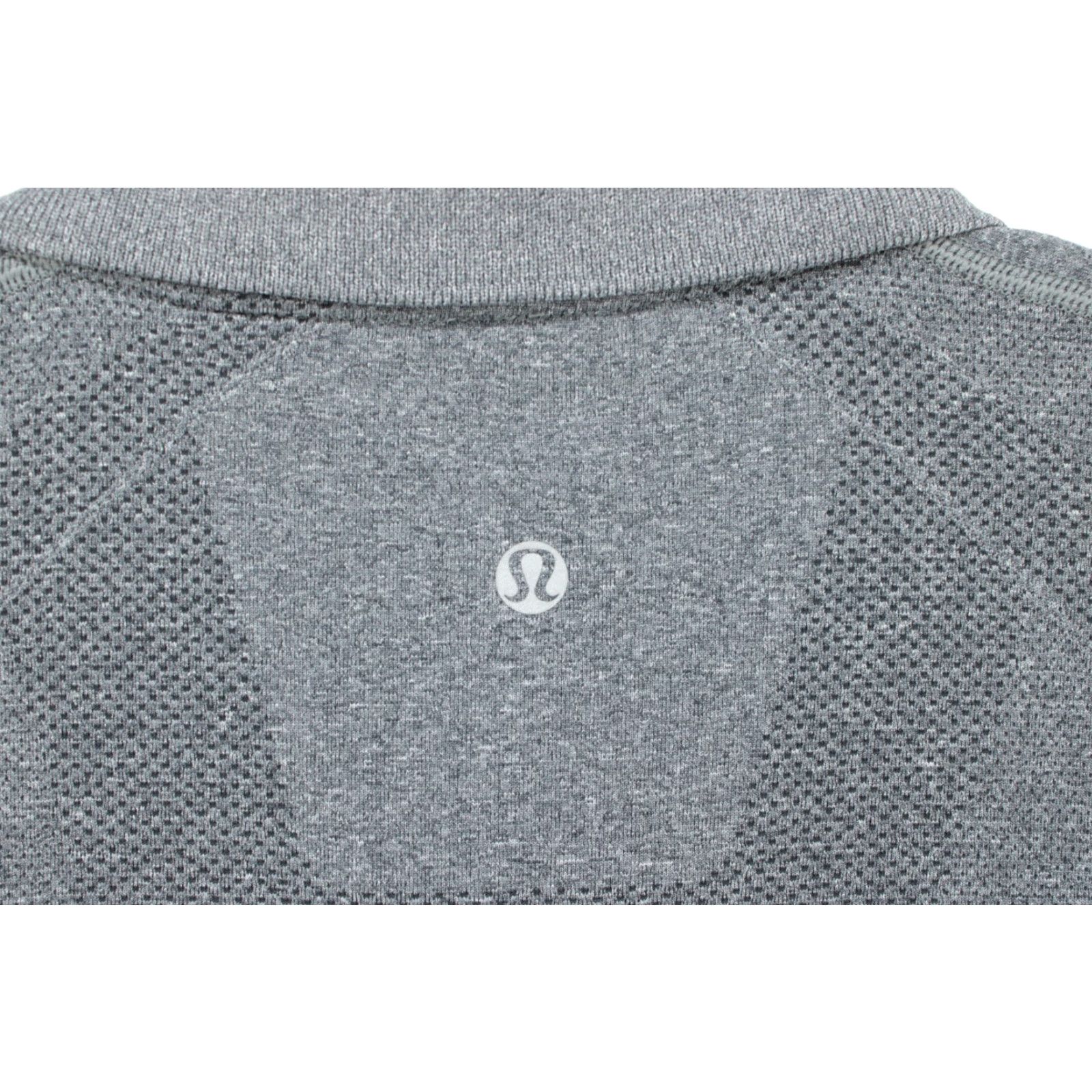 Lululemon VINTAGE Lululemon Metal Vent Tech Polo Shirt Men's XXL Gray Seamless Stretch Preppy Size US XXL / EU 58 / 5 - 4 Thumbnail