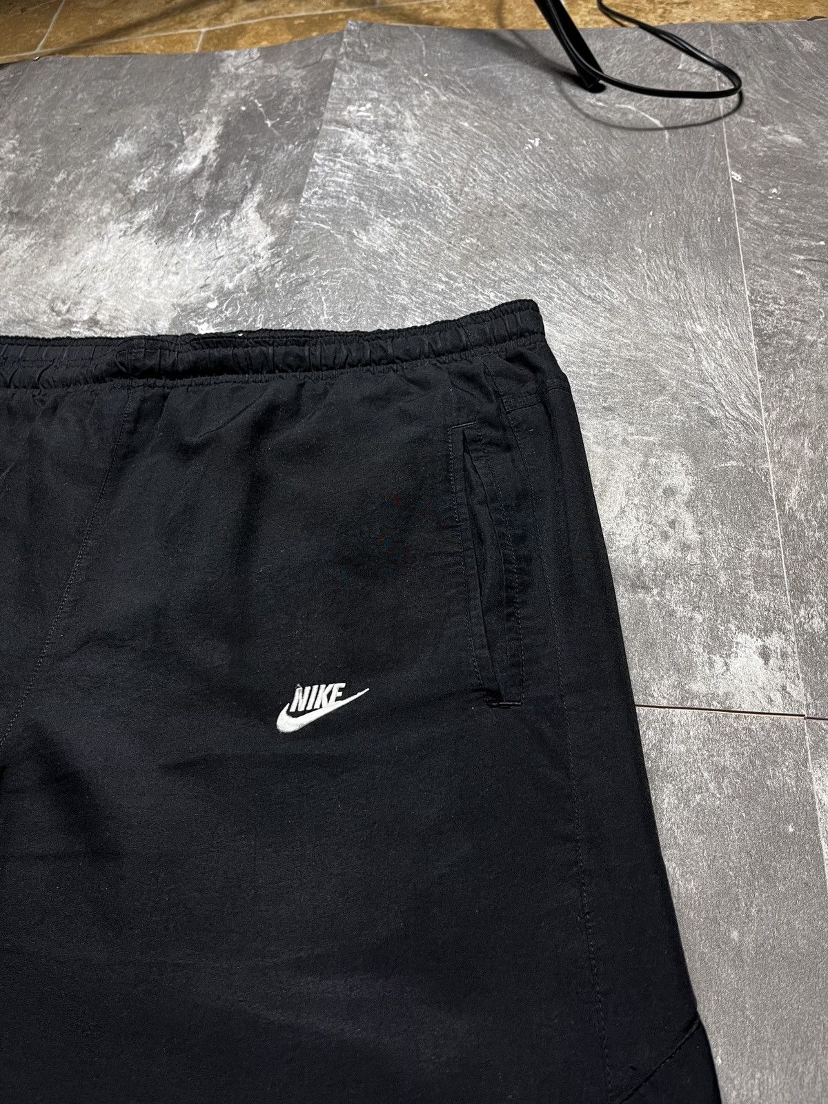 Nike Vintage Nike Track Pants Cargo Nylon Swoosh Baggy Size US 34 / EU 50 - 5 Thumbnail