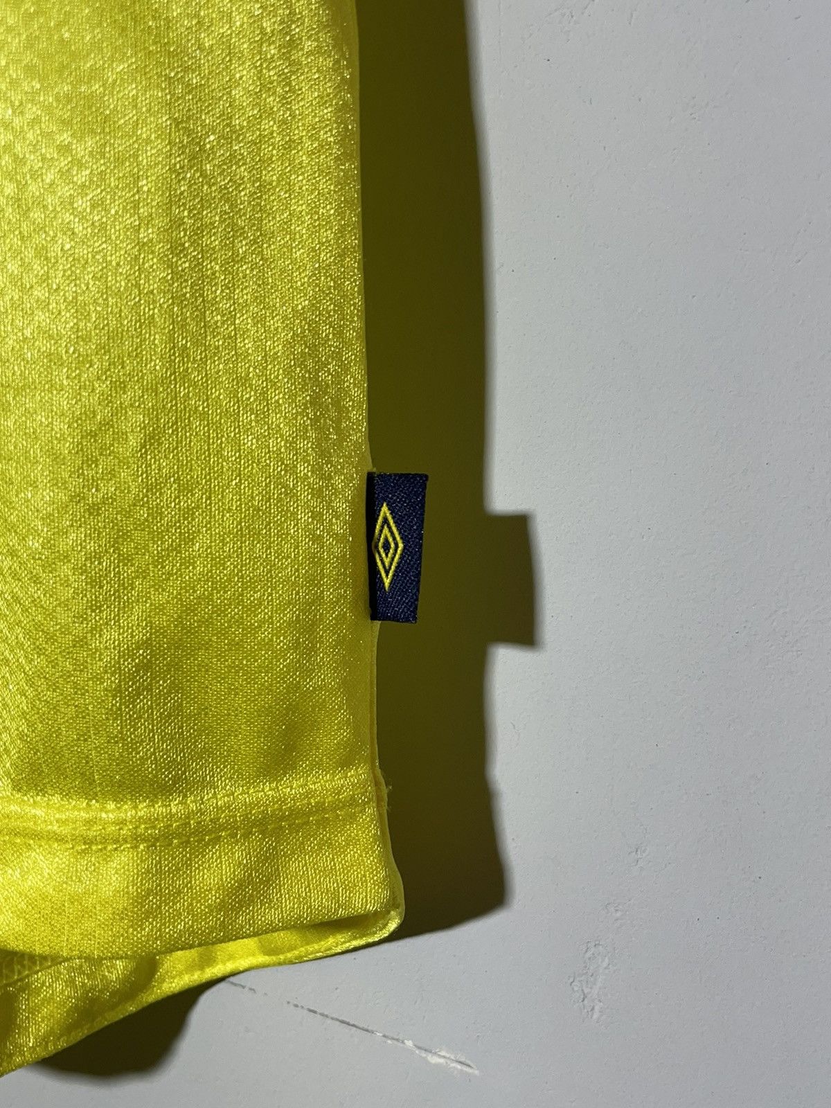 Umbro × Vintage Everton Umbro 1998/99 Vintage Third Y2k Football Shirt Size US L / EU 52-54 / 3 - 8 Thumbnail