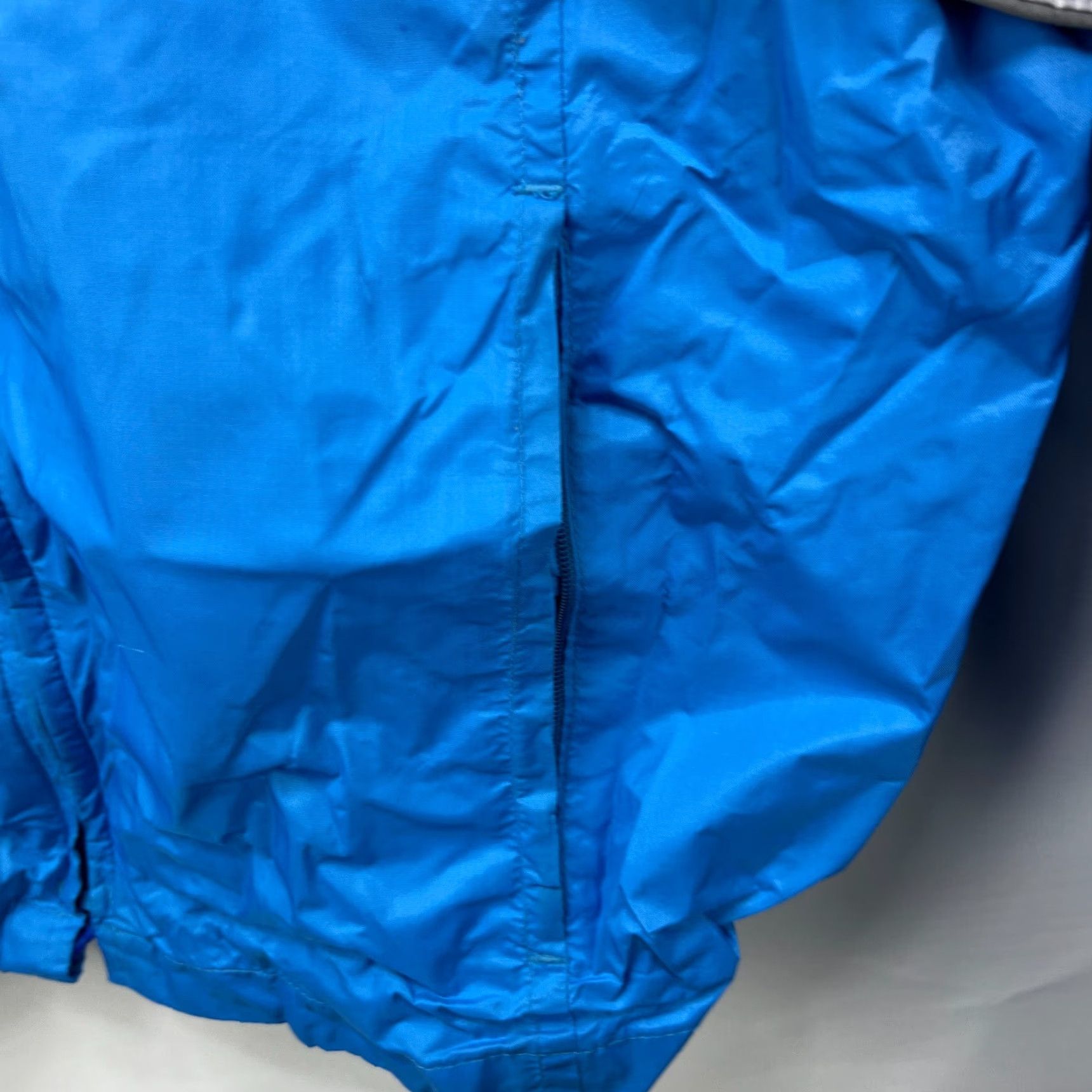 Vintage Vintage 90s Goretex Windbreaker Jacket Small Blue Running User: Vintage 90s Goretex Windbreaker Jacket Small Blue Running Size US S / EU 44-46 / 1 - 4 Thumbnail