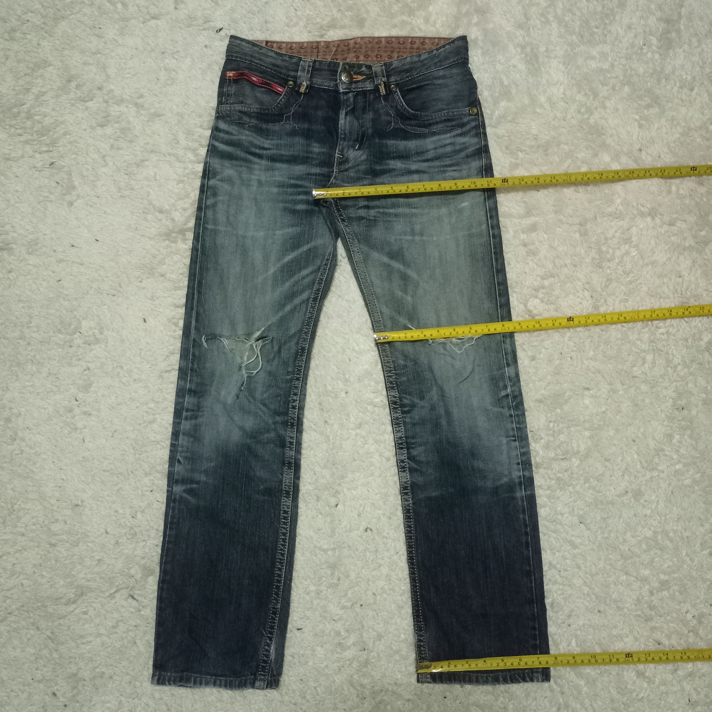 Edwin × Japanese Brand Exclusive Vintage Edwin XV Blue Wash Distressed Jeans 31x30 Size US 31 - 9 Thumbnail