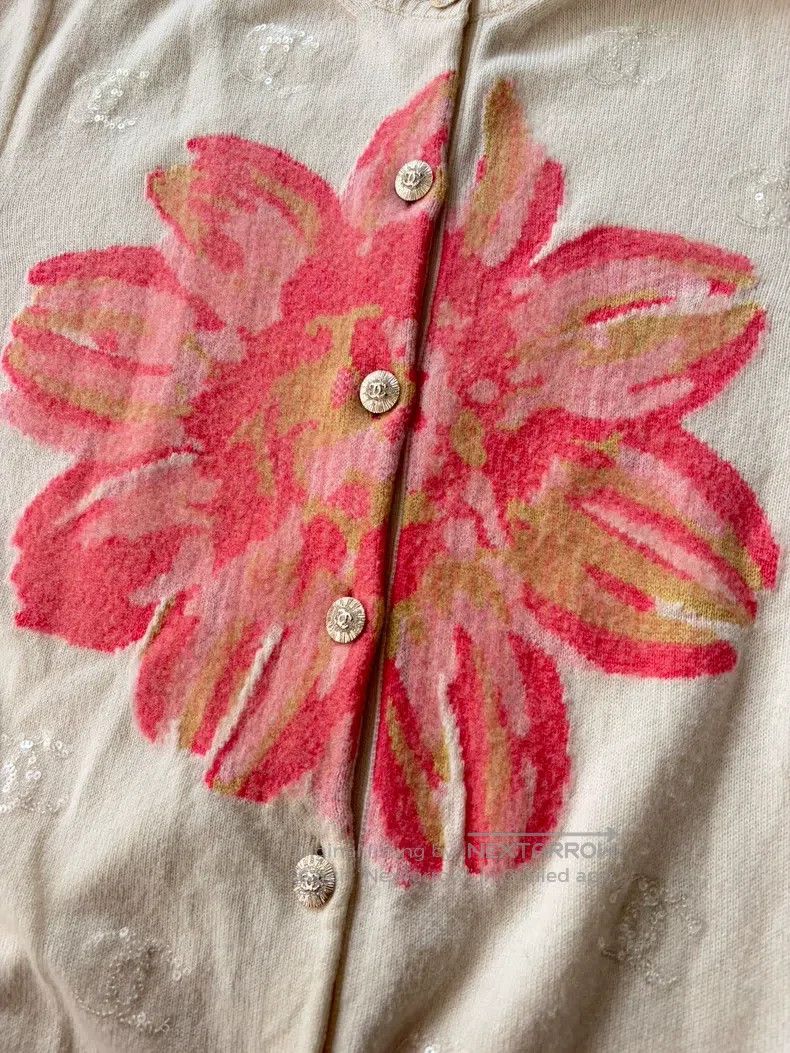Chanel Chanel Spring and Summer Double C Sequin Floral Cashmere C Size XS / US 0-2 / IT 36-38 - 3 Thumbnail