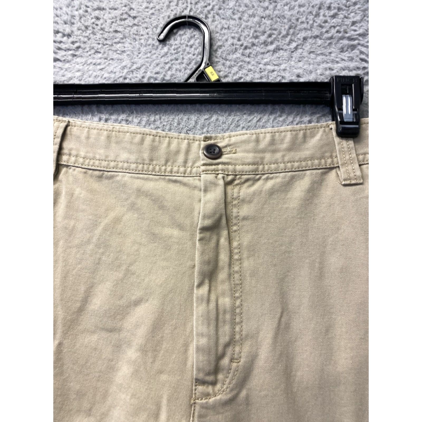 Izod IZOD Chino Shorts 38 Tan Cotton Flat Front Casual Comfort Men's 9.5" Inseam Size US 38 / EU 54 - 2 Thumbnail