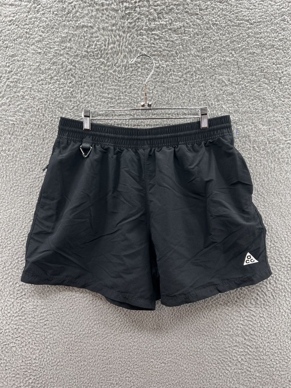 Nike ACG Nike ACG Women's Sz Large Oversized Trail Shorts DH8350-010 Size 29" - 1 Thumbnail