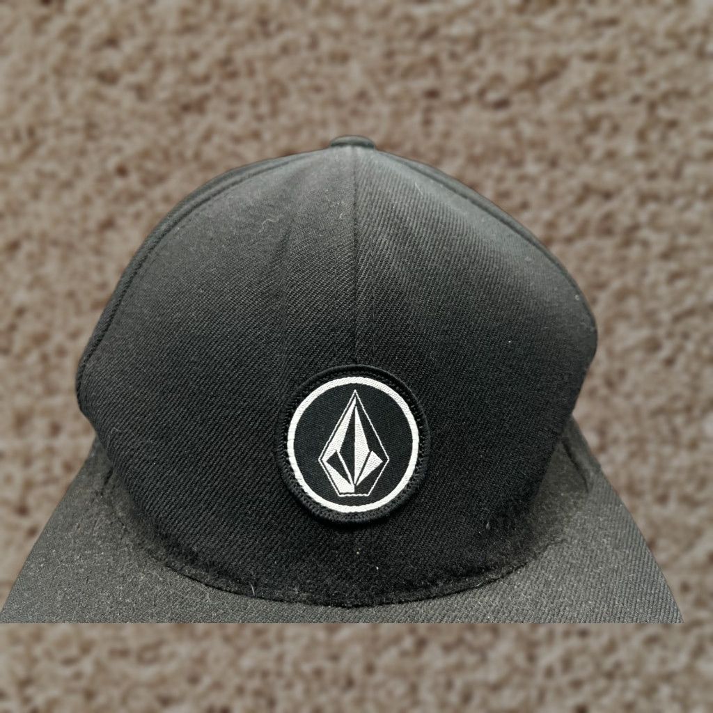 Volcom Volcom Hat Cap Snap Back Adult One Size Black Acrylic Knit Beach Black Size ONE SIZE - 1 Thumbnail