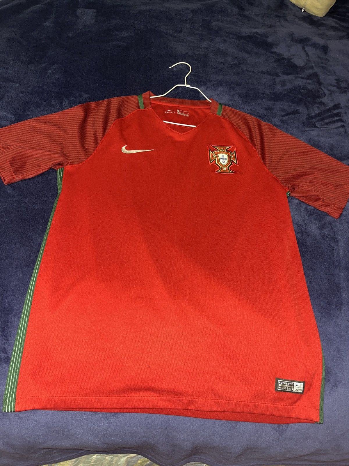 Nike Nike Portugal Vintage Home Jersey (MEDIUM) Size US M / EU 48-50 / 2 - 1 Thumbnail