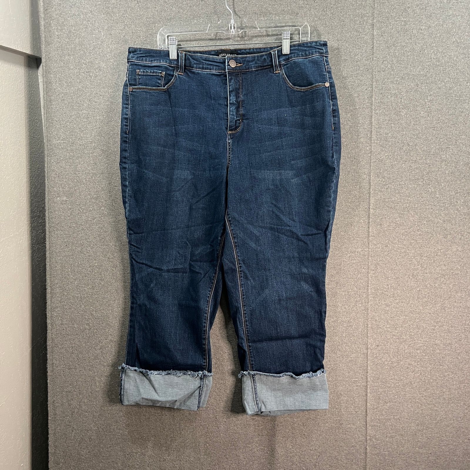 Other Susan Graver Petite Stretch Denim Girlfriend Jean with Cuff Size 40" / US 18 - 1 Thumbnail