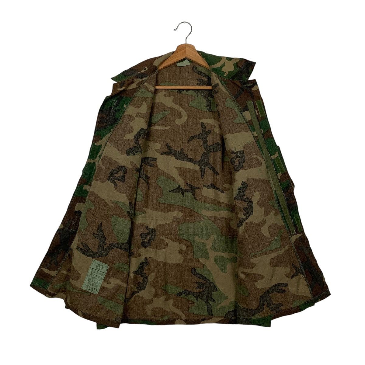 Vintage Vintage US Military Combat Camouflage Jacket Size US L / EU 52-54 / 3 - 11 Thumbnail