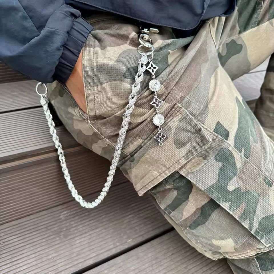 Jewelry Diamond Inlaid Pant Chain Size ONE SIZE - 1 Thumbnail