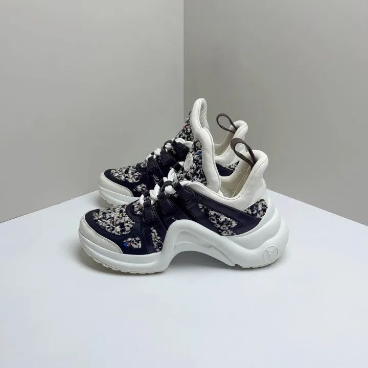 Louis Vuitton Louis Vuitton Archlight Sneakers for Women 0079 Size US 6 / IT 36 - 1 Thumbnail