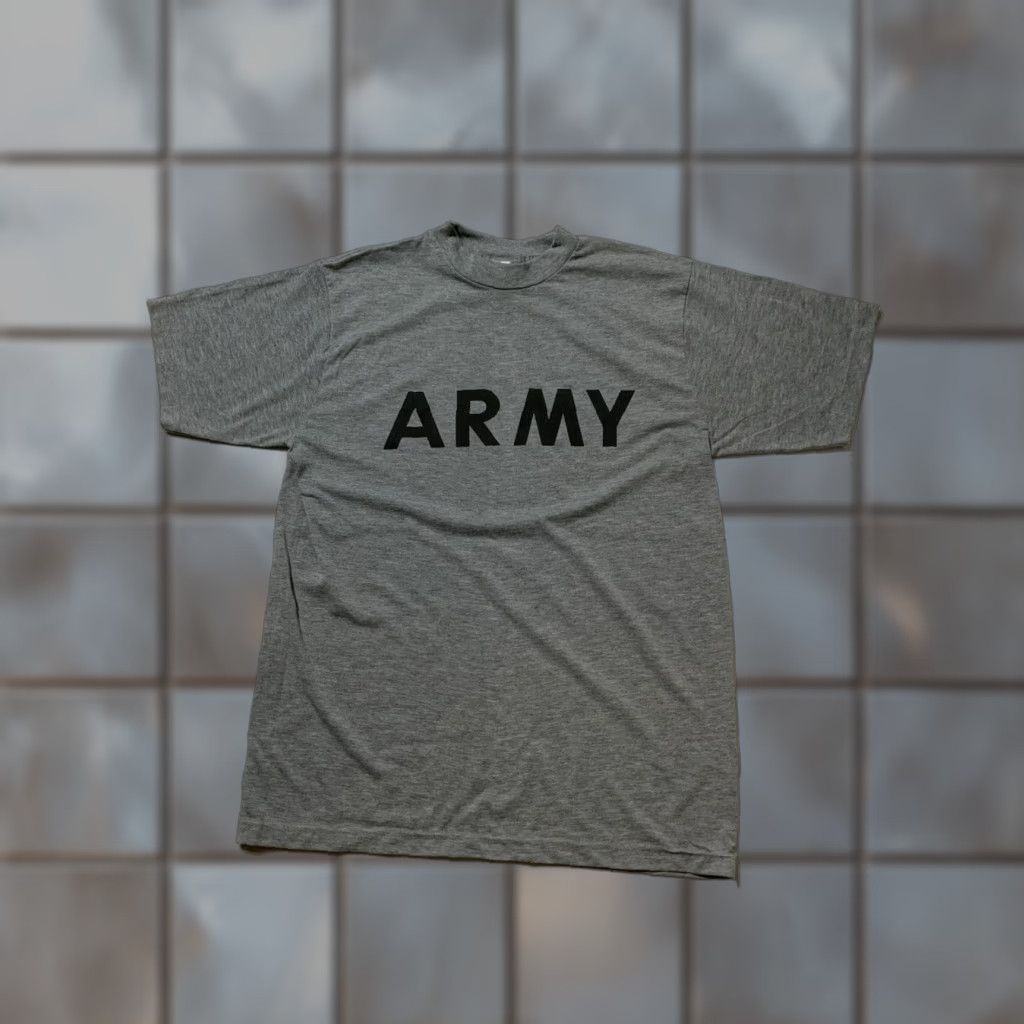 Vintage VINTAGE U.S. Army IPFU Military Gray S/S T-Shirt M Mens Size US M / EU 48-50 / 2 - 1 Thumbnail