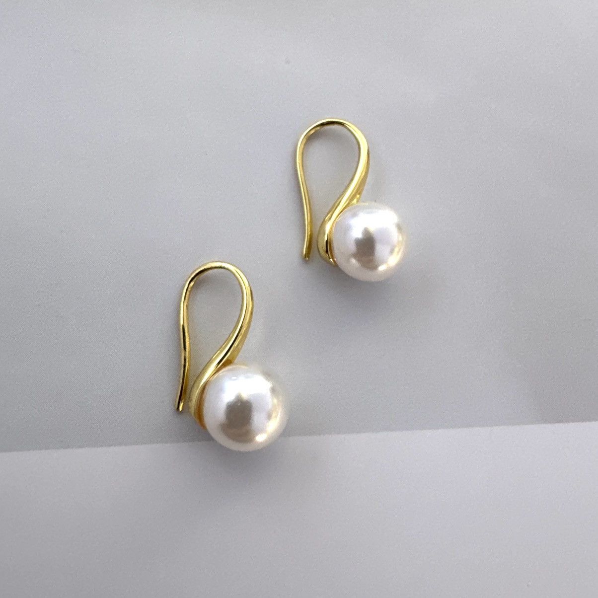 Other Elegant White Pearl Dangle Drop Earrings for Women Size ONE SIZE - 3 Thumbnail
