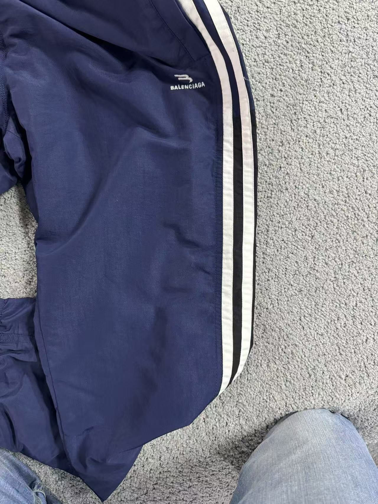 Balenciaga Balenciaga Embroidered Nylon Track Pants Size S - dmc Size US 38 / EU 54 - 12 Thumbnail
