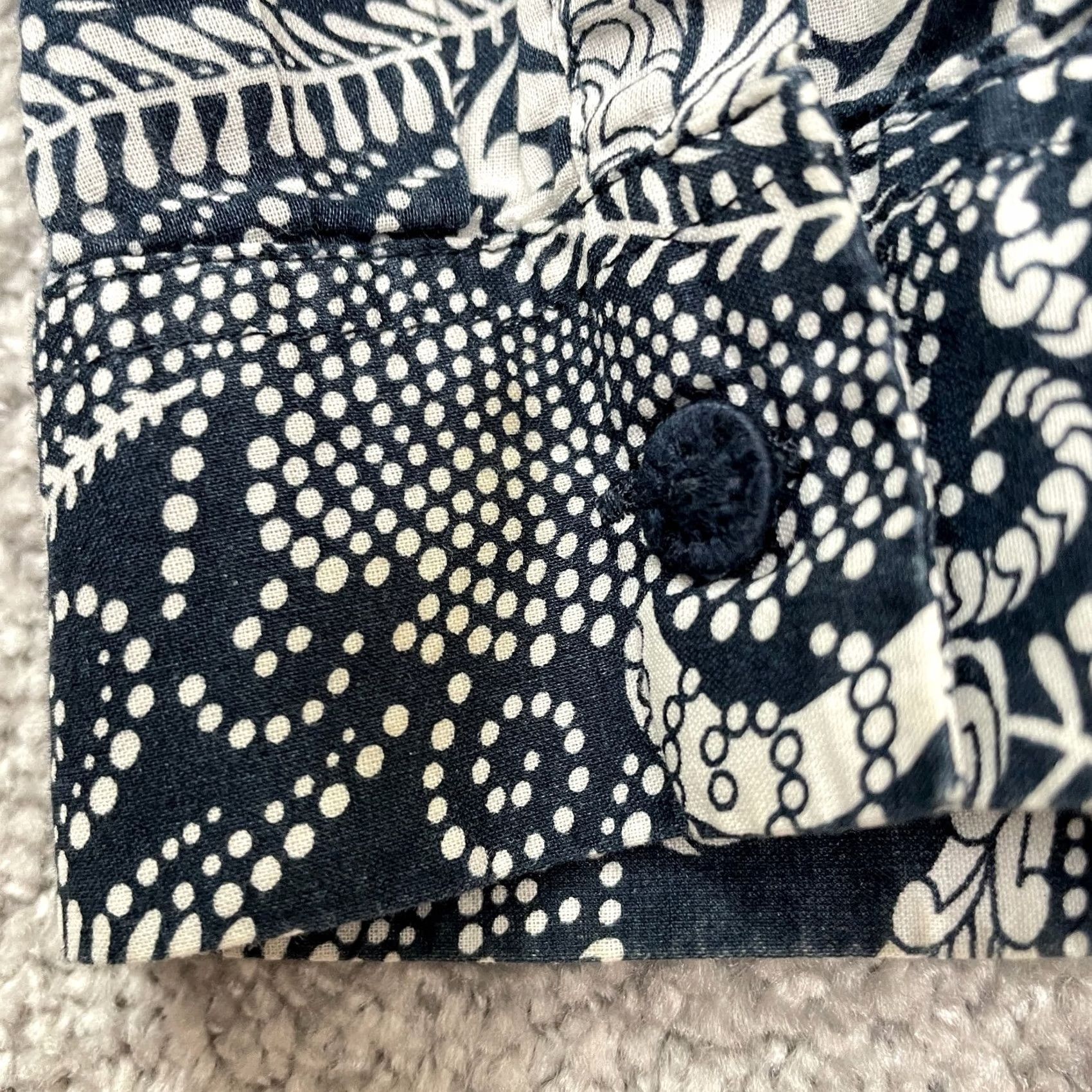 Talbots Talbots Paisley Button Down Shirt Blouse Womens L Navy Blue Long Sleeve Top Size L / US 10 / IT 46 - 3 Thumbnail