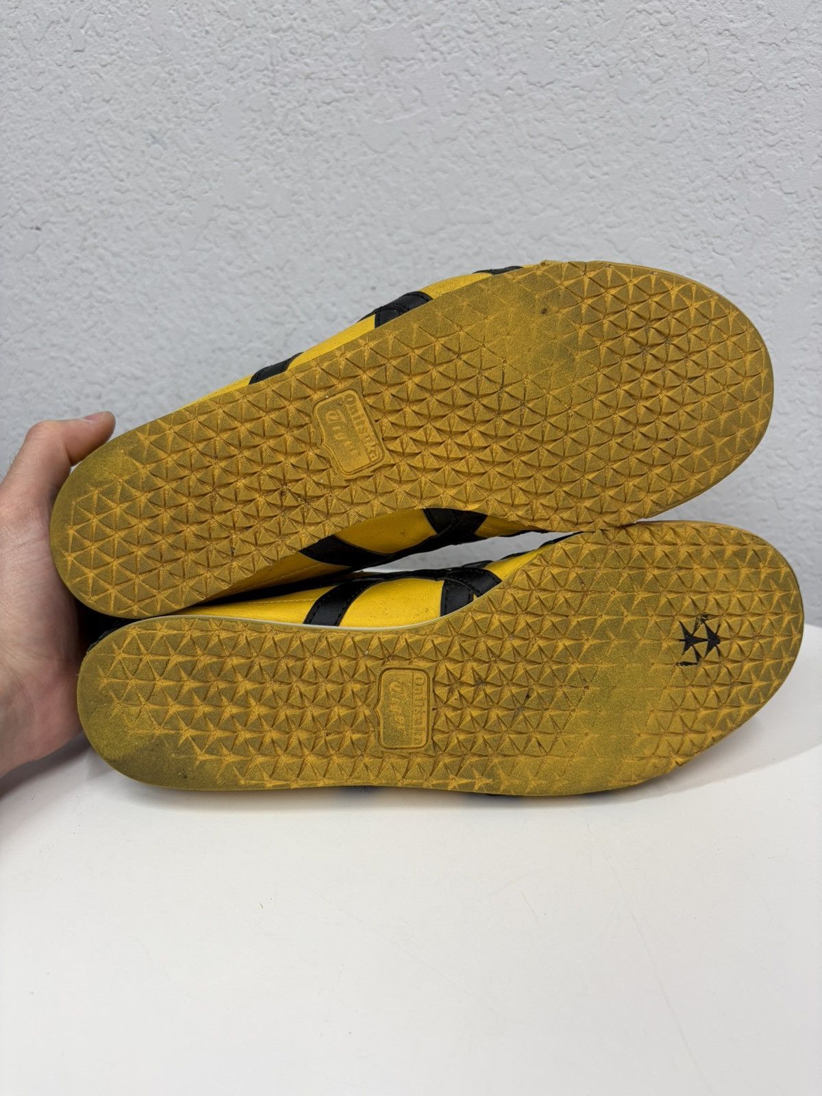 Asics Onitsuka Tiger Mexico 66 Yellow Black Leather Sneakers Y2K Size US 9 / EU 42 - 13 Thumbnail