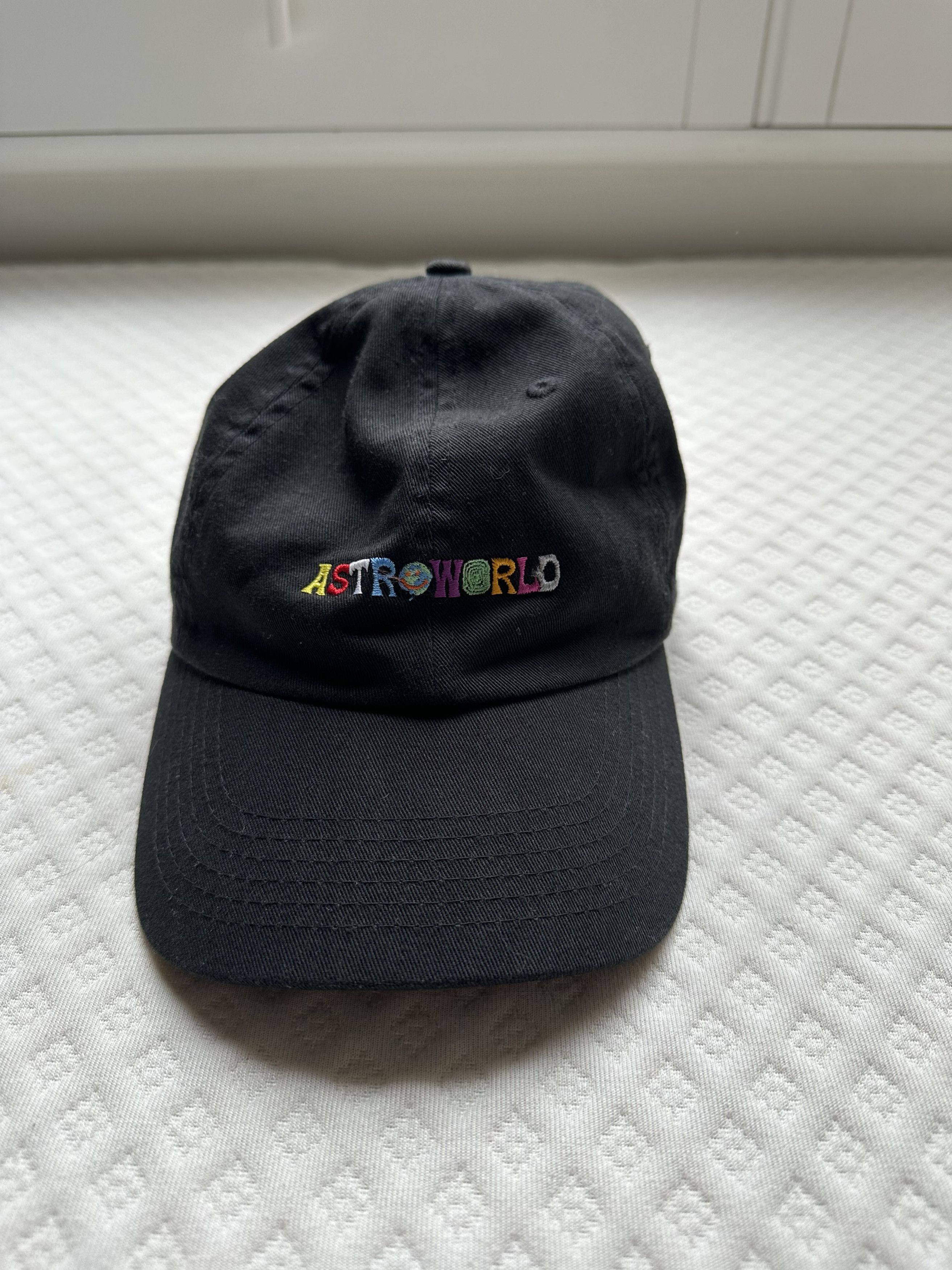 image of Travis Scott Astroworld 2018 Wish You Were Here Hat in Black, Men's