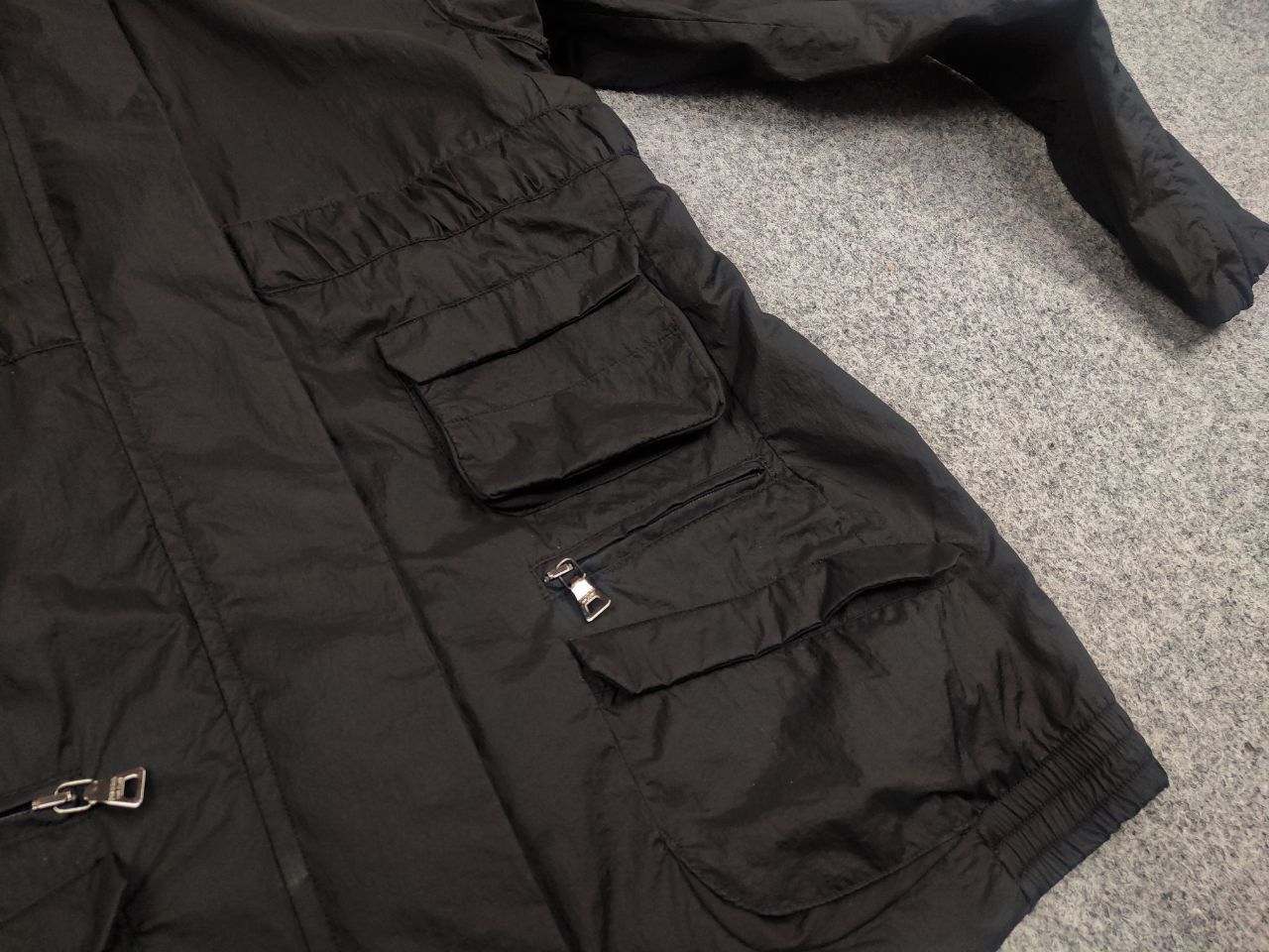 Prada Rare Prada AW07 Black Label Nylon Cargo Zip Pocket Jacket Size S / US 4 / IT 40 - 7 Thumbnail