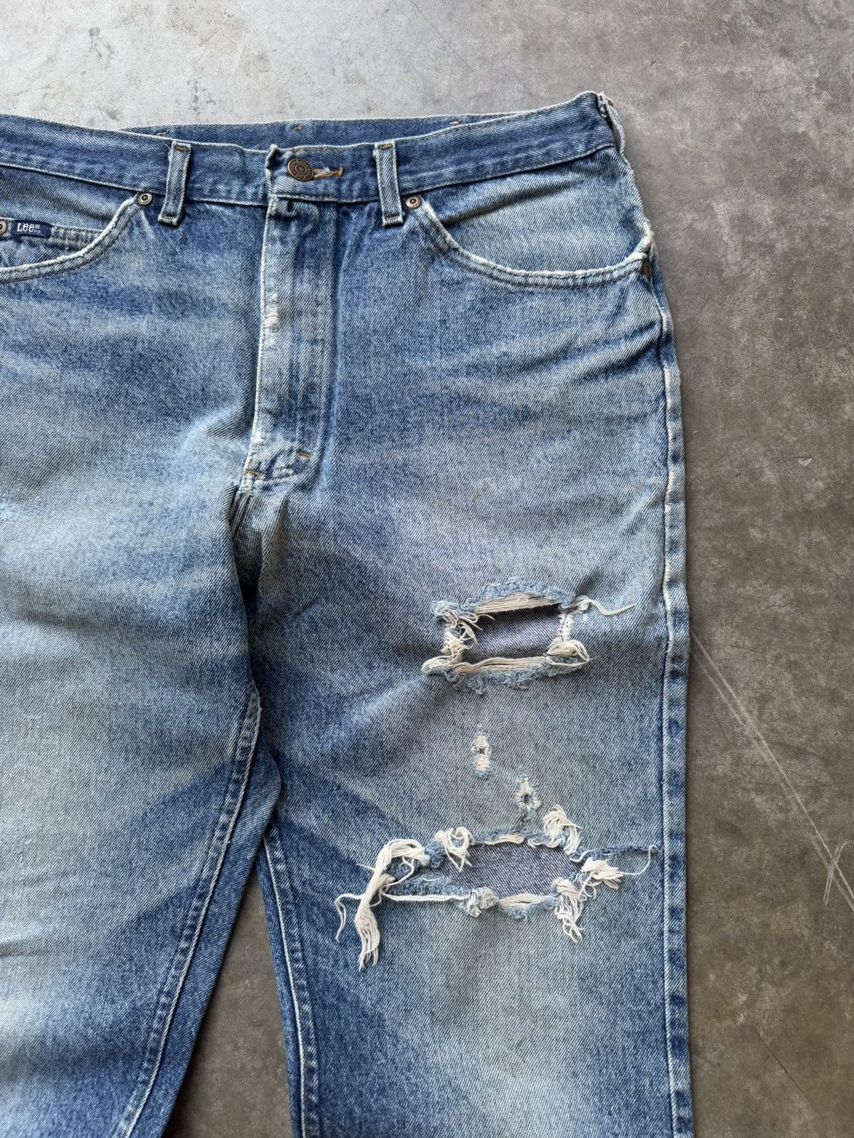 Lee × Vintage Vintage 80’s Lee Distressed Perfectly Faded Denim Size US 32 / EU 48 - 3 Thumbnail