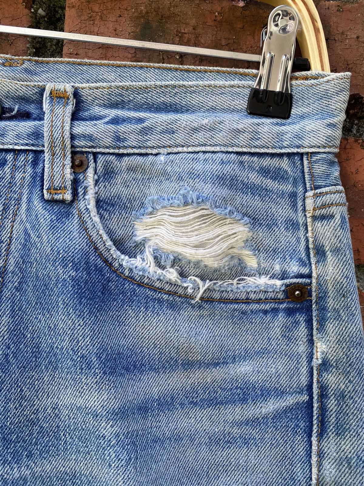 Levi's × Levi's Vintage Clothing × Vintage W29x29 Vintage levi's 501 distressed made in USA cut off Size US 29 - 7 Thumbnail