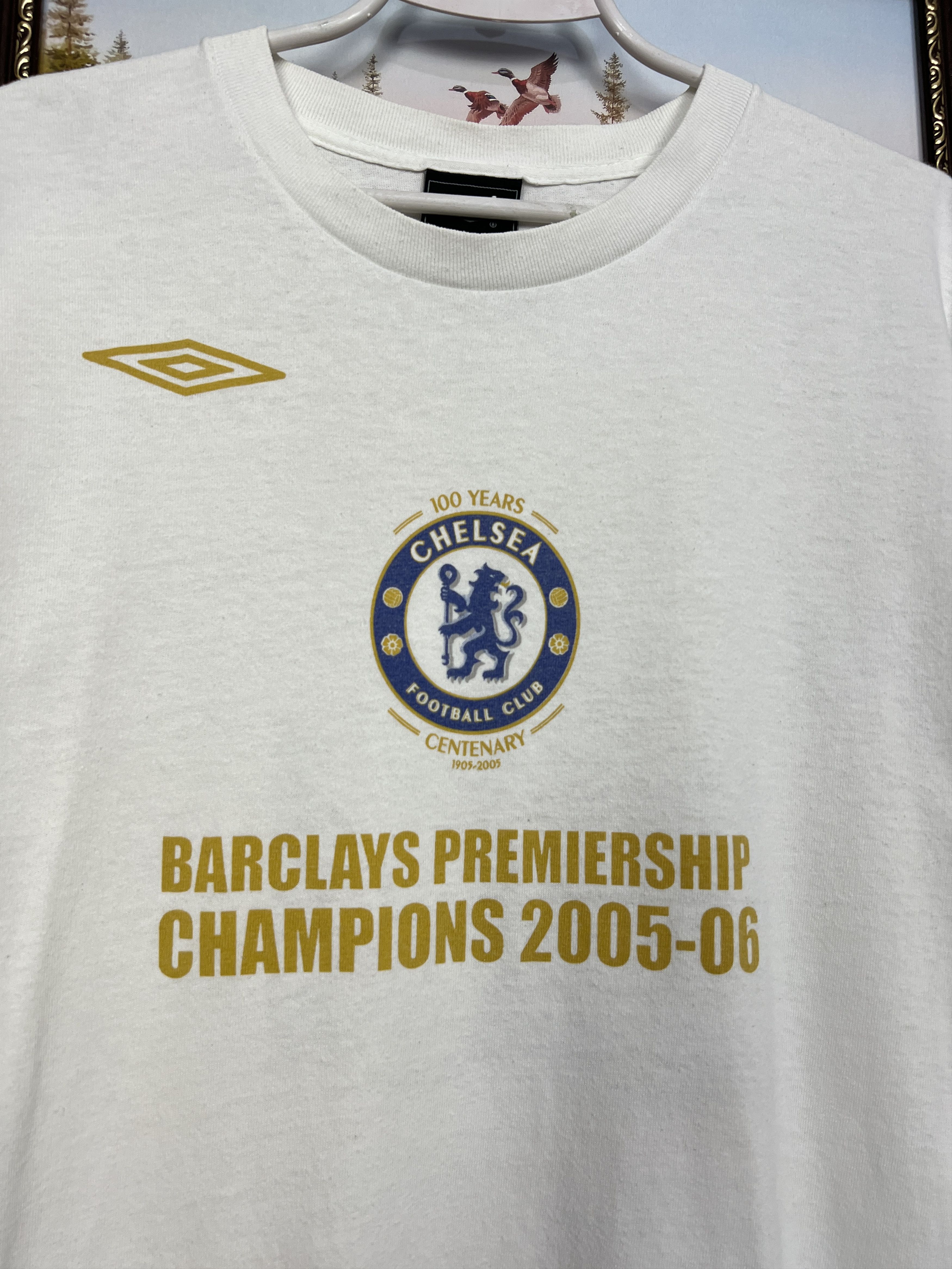 Umbro Chelsea Champions 2004 Football Shirt Jersey Tee Soccer Size US L / EU 52-54 / 3 - 3 Thumbnail