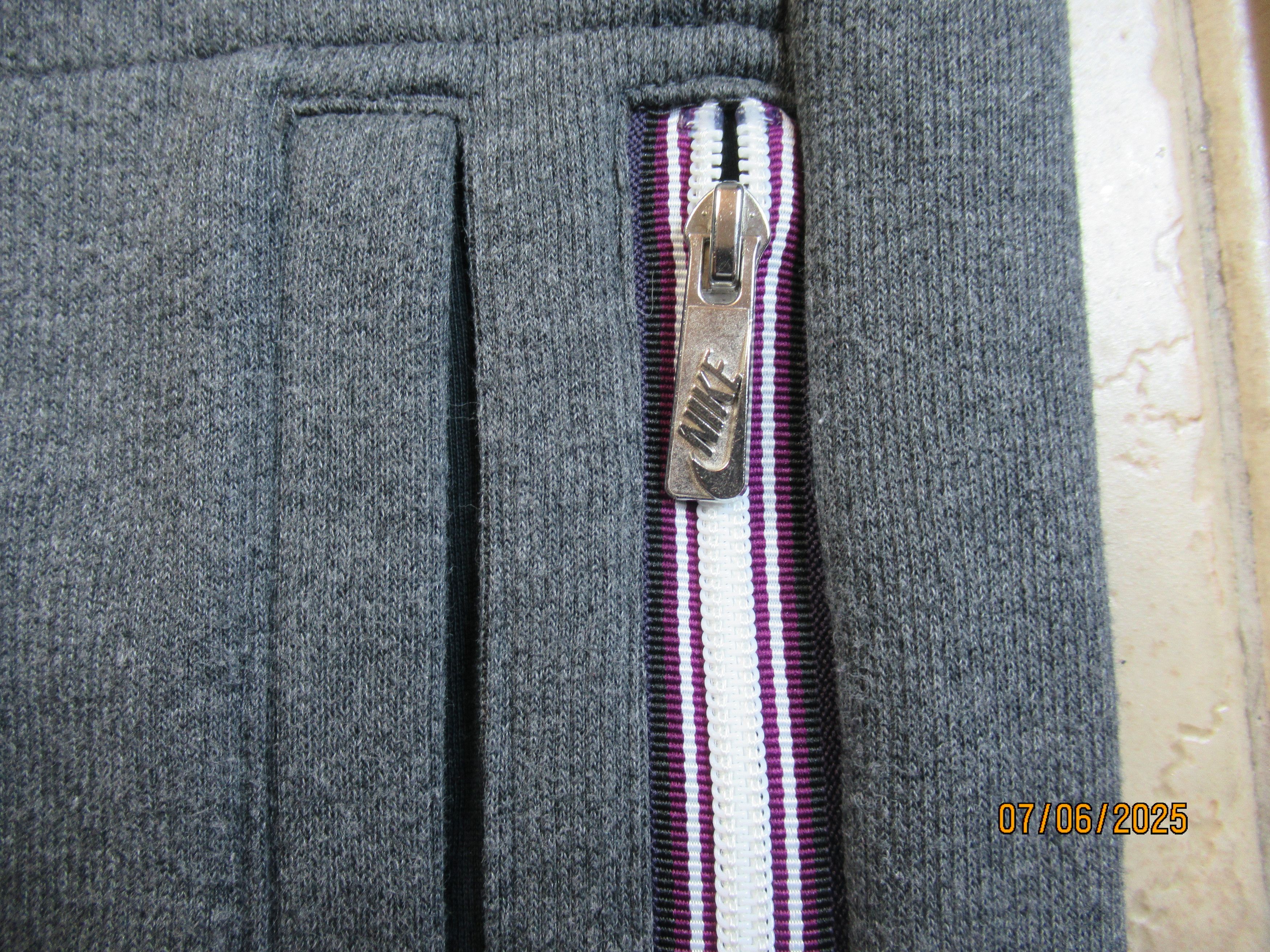 Nike Nike Sportswear grey/violet baseball jacket Size US L / EU 52-54 / 3 - 6 Thumbnail