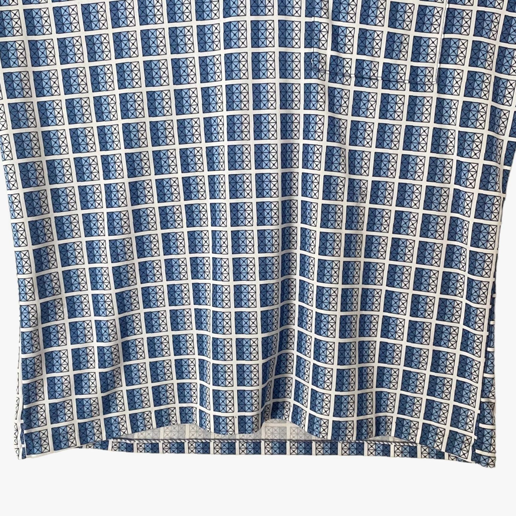 Vintage VINTAGE Lily Daché Polo Shirt Blue Geometric Men's M Short-Sleeve Button-Up Size US M / EU 48-50 / 2 - 6 Thumbnail