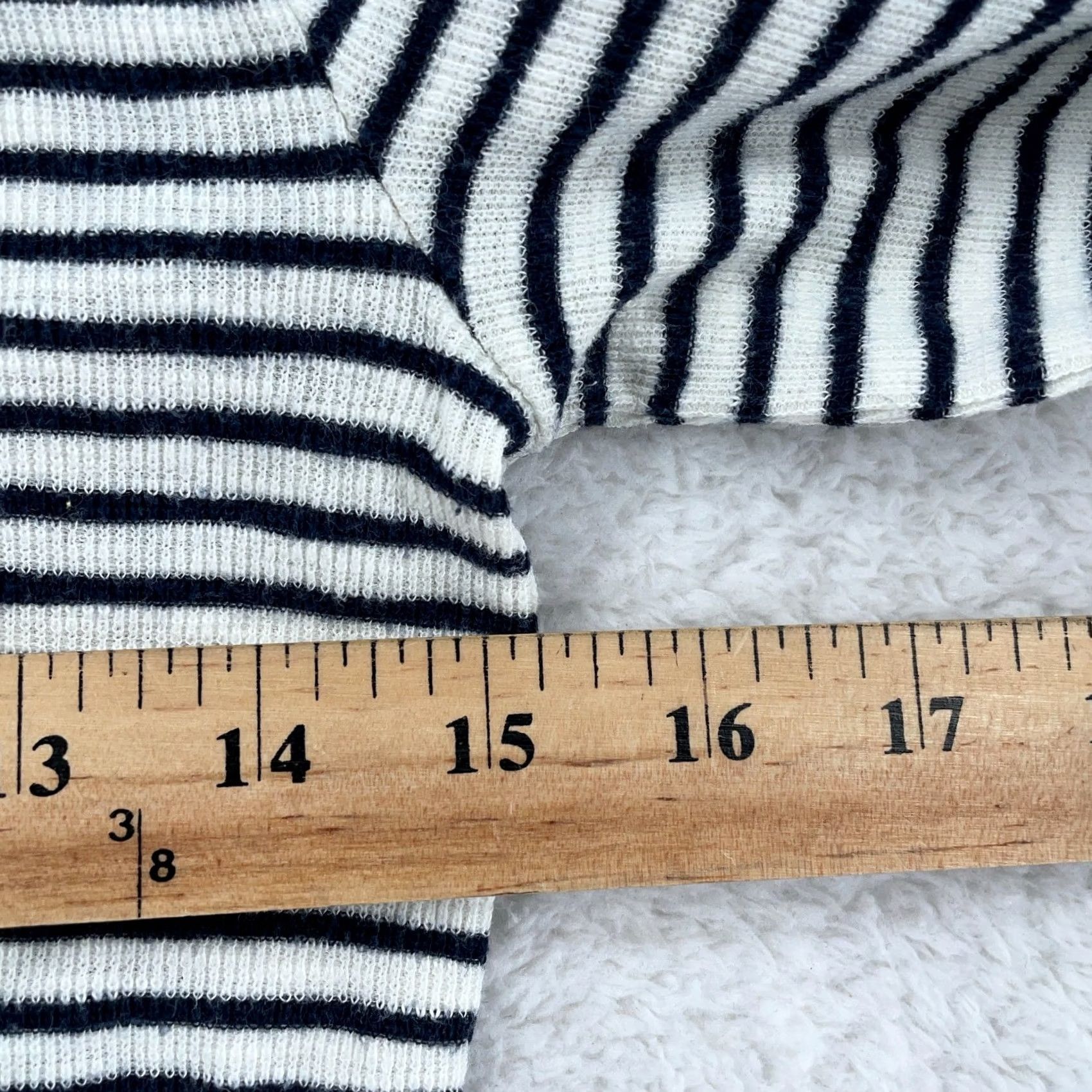 Madewell Madewell Crop T-Shirt Womens S Navy White Stripe Fine Ribbed Stretch Long Sleeve Shirt Womens S Navy White Stripe Knit Crewneck Casual Summer Spring Size S / US 4 / IT 40 - 5 Thumbnail