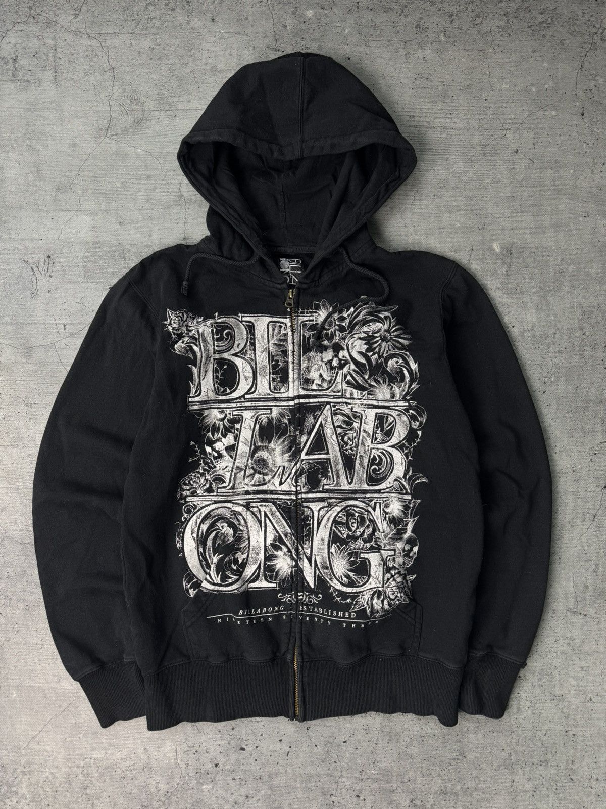 Billabong Vintage Billabong Y2K Big Logo Zip Hoodie Surf Size US S / EU 44-46 / 1 - 1 Thumbnail