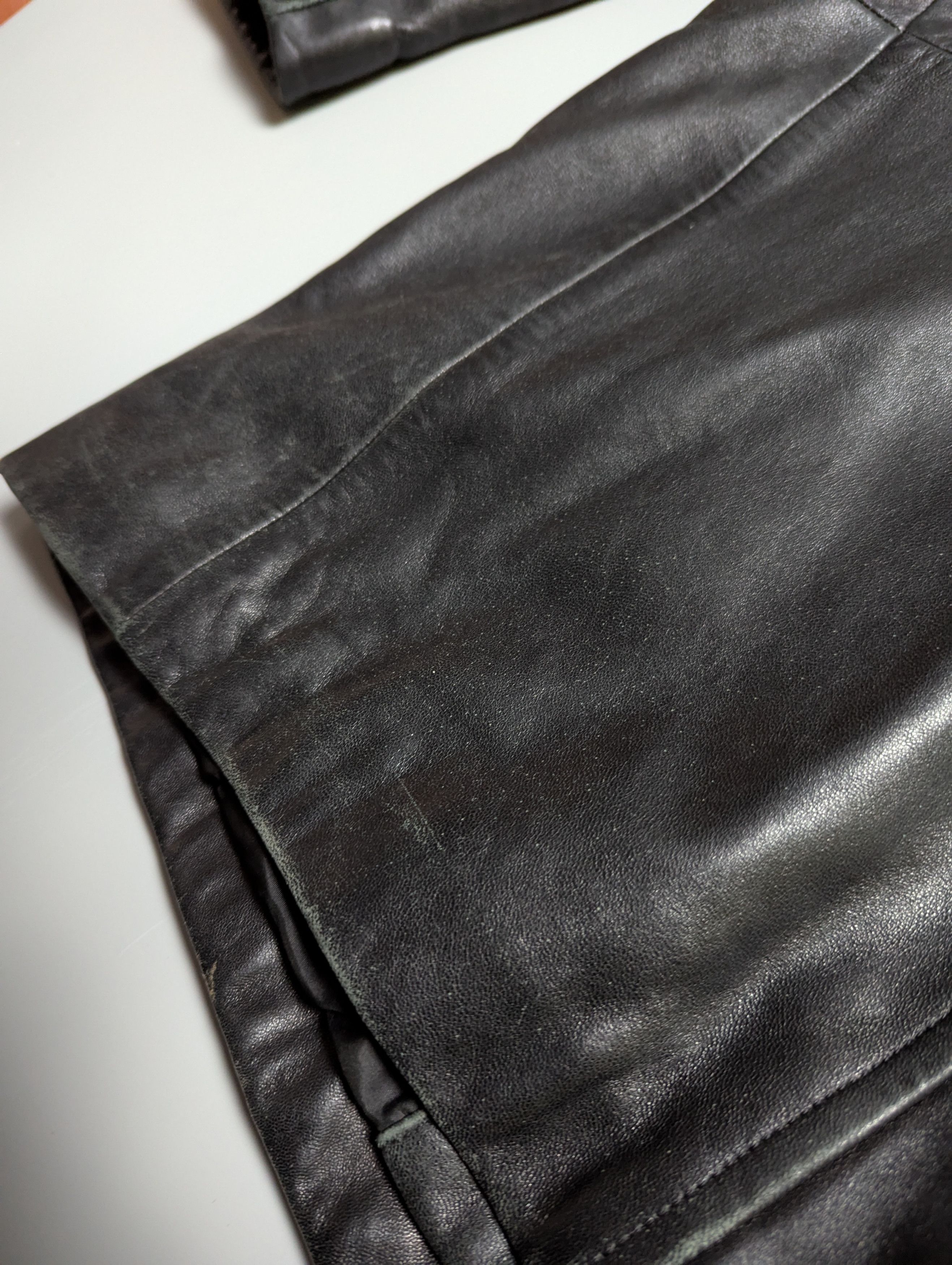 Hugo Boss VTG Hugo Boss Black Leather Jacket Coat L/XL Size US L / EU 52-54 / 3 - 12 Thumbnail
