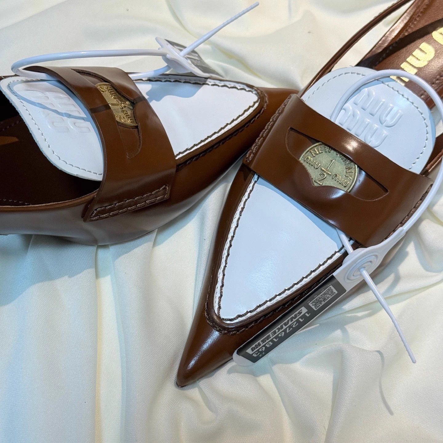 Miu Miu MIU MIU White Brown Gold Coin Pointed Kitten 35 New Size US 4.5 / IT 34.5 - 8 Thumbnail