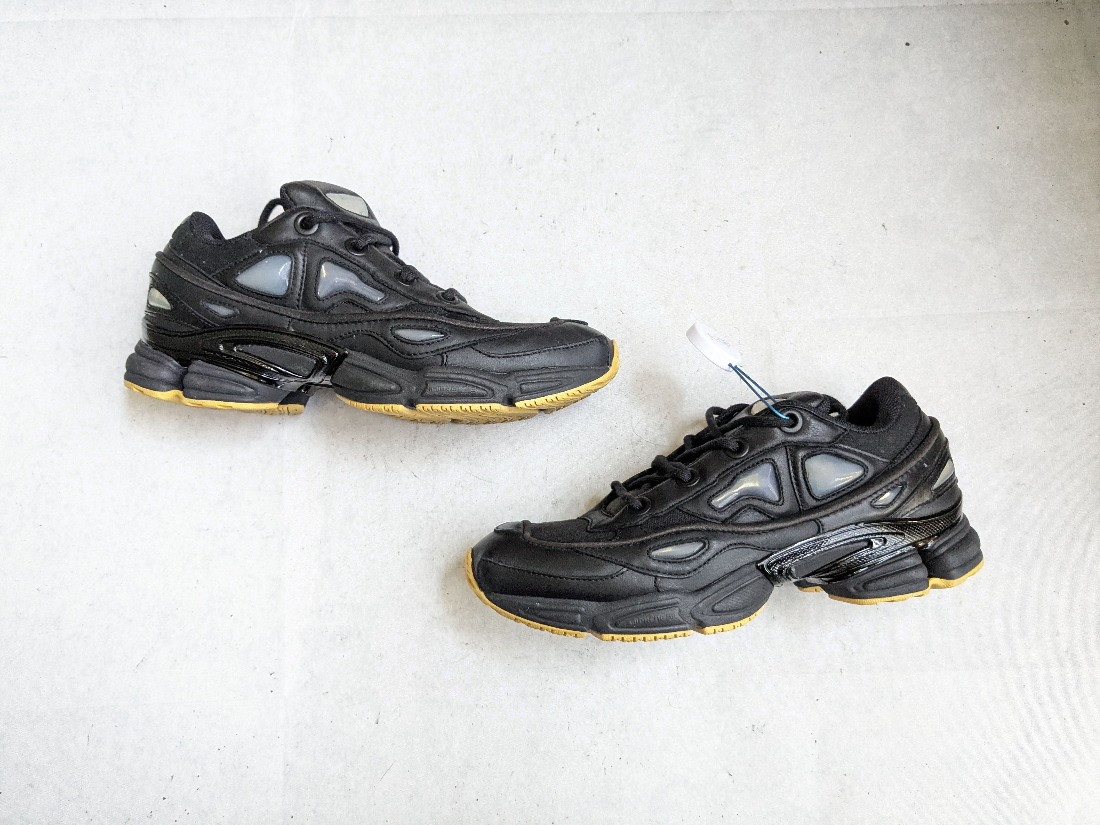 Raf Simons Adidas x Raf Simons Ozweego Black Corn 9 BB6741 Size US 9 / EU 42 - 1 Thumbnail