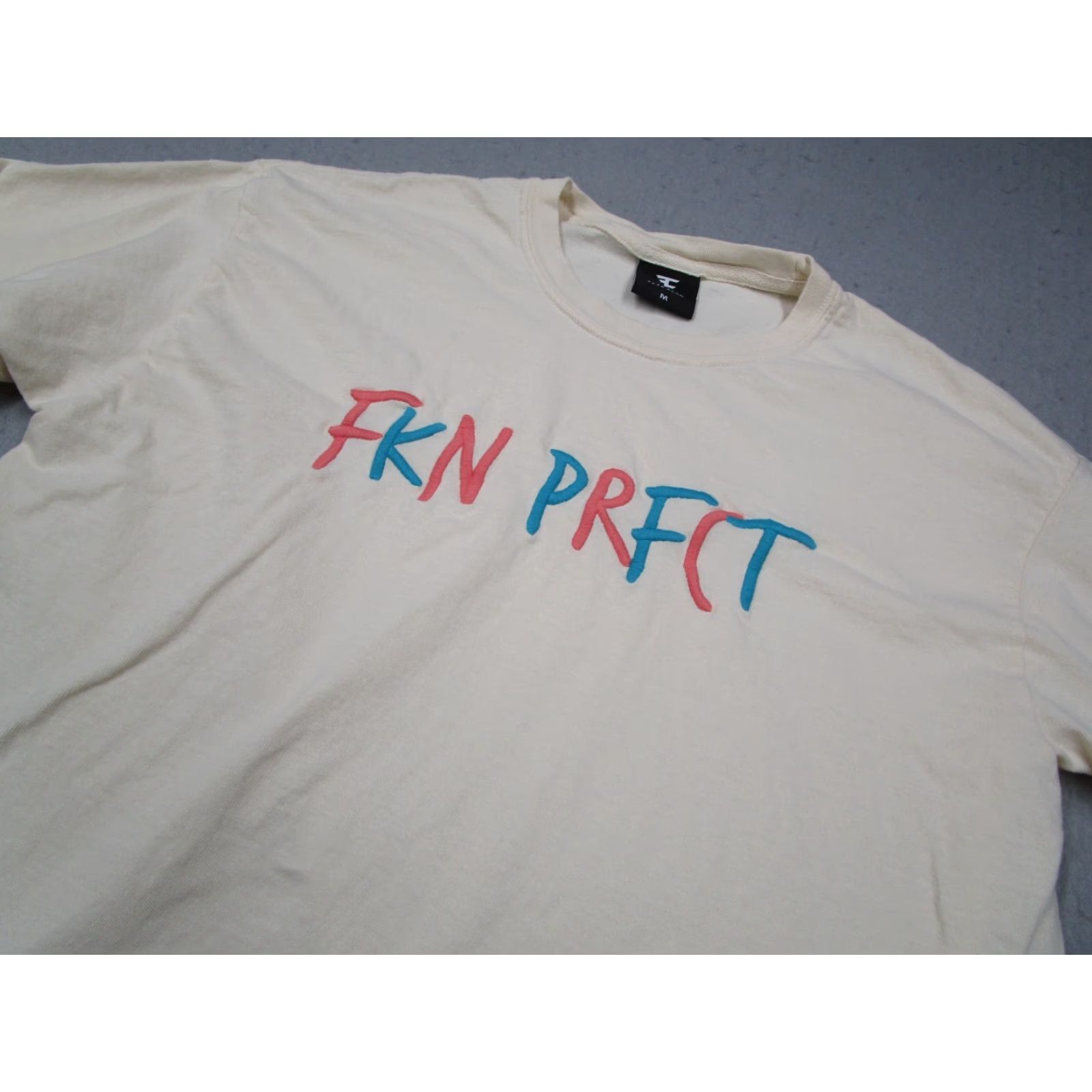 Vintage Faze Clan Shirt Mens Medium Yellow Fkn Prfct Long Sleeve Stitched Streetwear Size US M / EU 48-50 / 2 - 2 Thumbnail