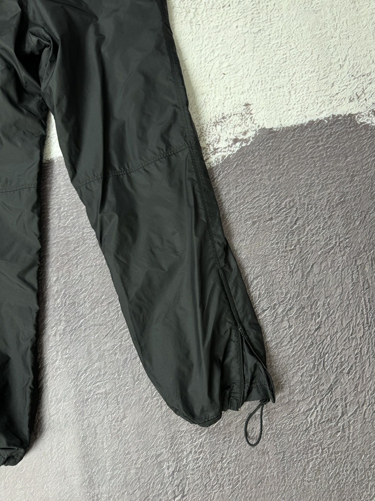 Nike Nike vintage Y2K double swoosh black nylon tightening pants Size US 38 / EU 54 - 17 Thumbnail