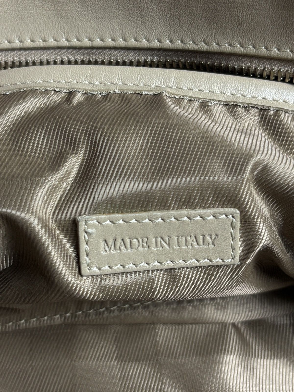 Burberry Burberry Leather Quilted Manor Bag Shoulder Vintage Luxury Size ONE SIZE - 18 Thumbnail