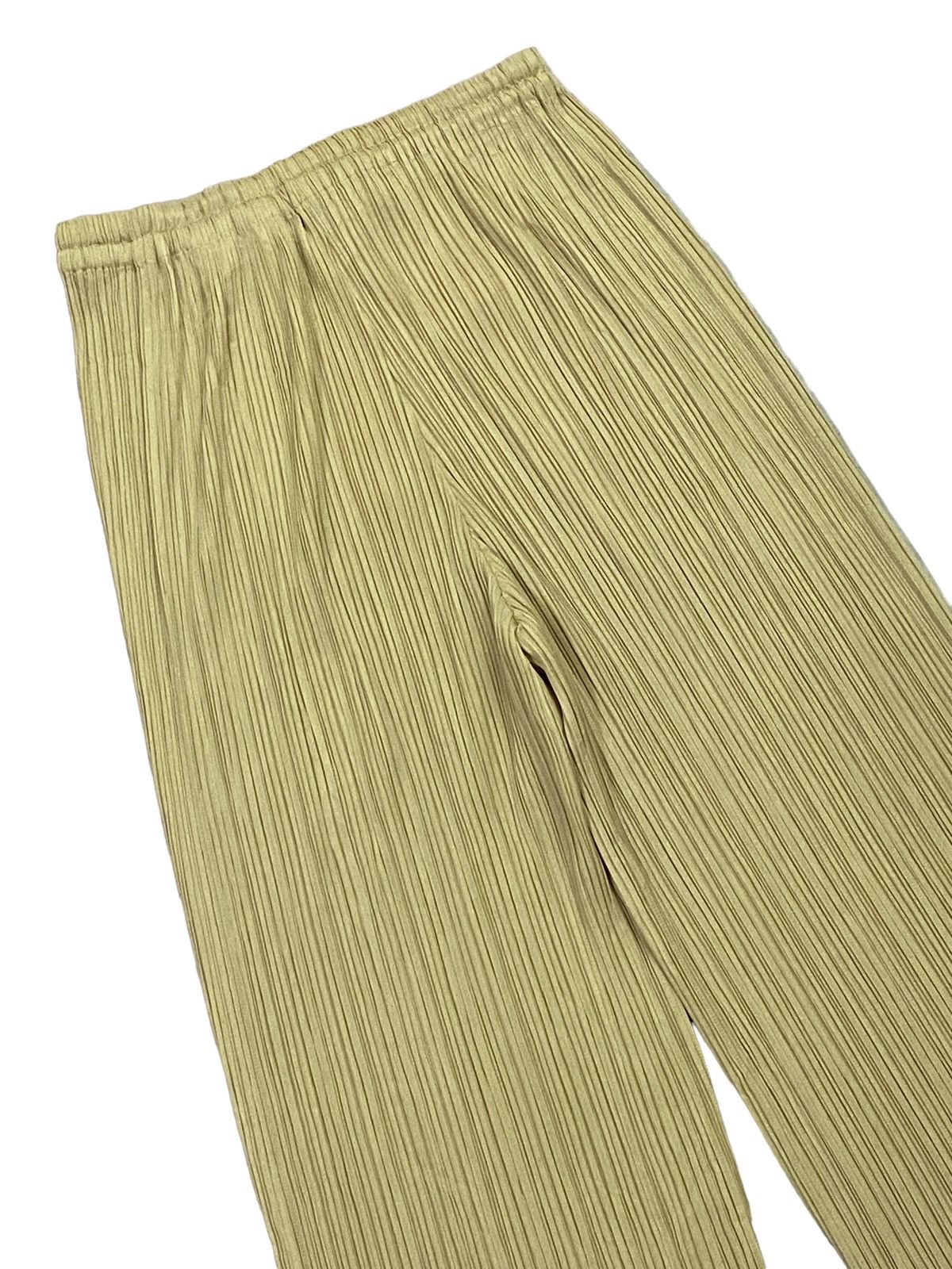 Issey Miyake Pleats Please “Issey Miyake” Pleated Trousers Size 26" / US 2 / IT 38 - 16 Thumbnail